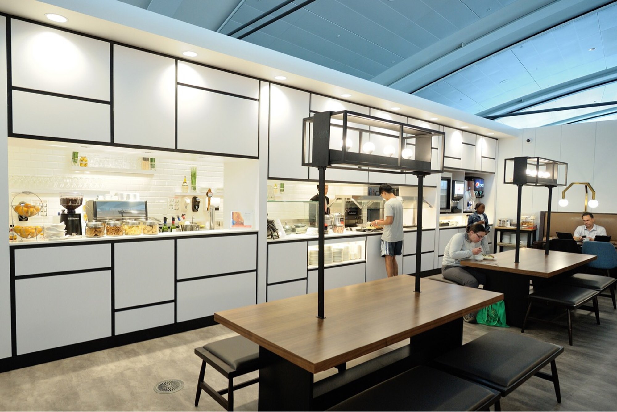 #4 of 5 images of Plaza Premium Lounge (Permanently Closed)