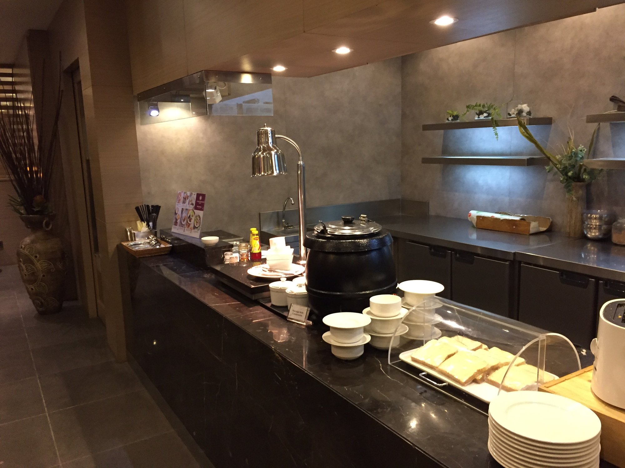 #5 of 5 images of Salon Plaza Premium (départs des vols nationaux)