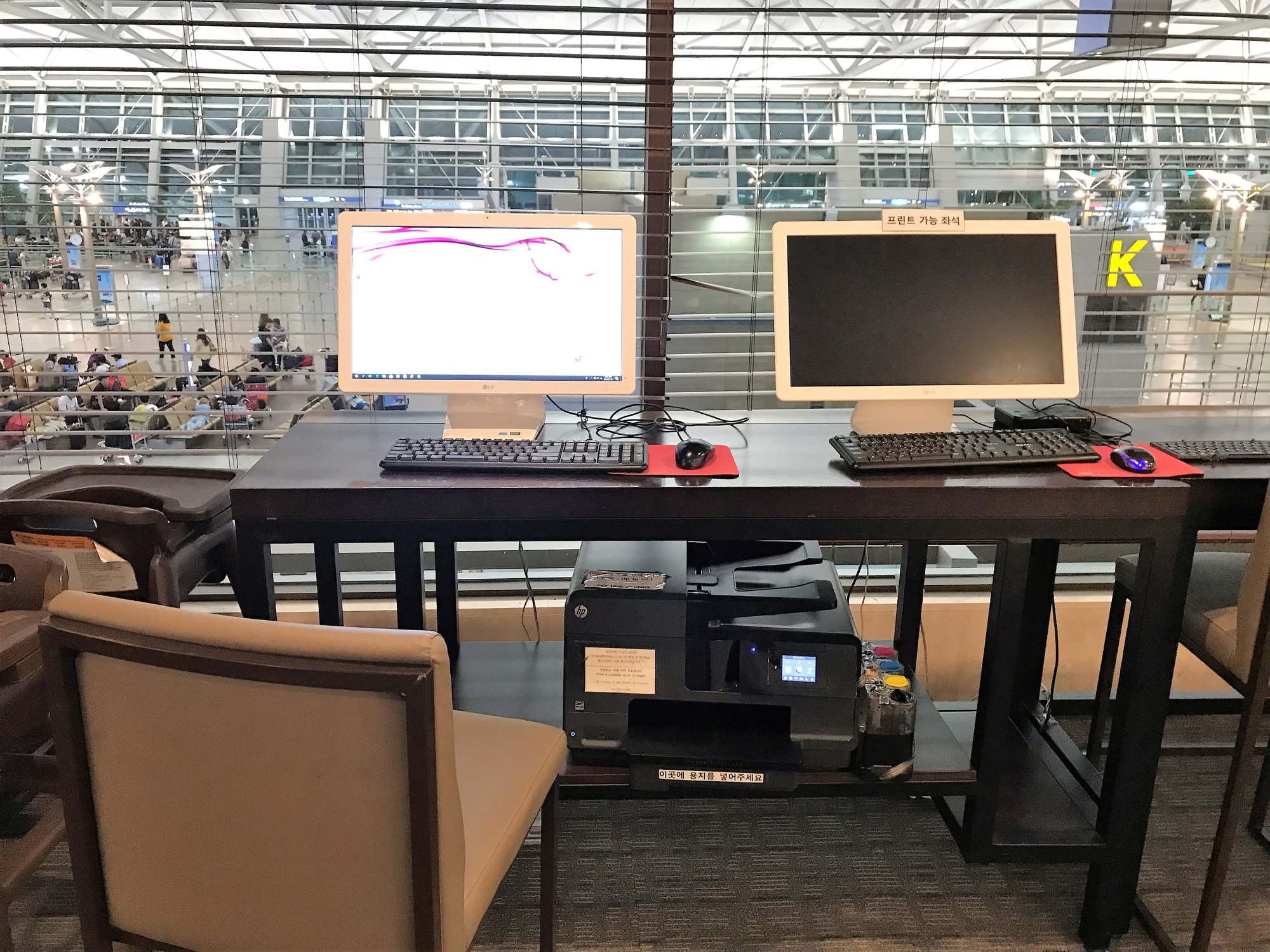 #5 of 5 images of Sky Hub Lounge