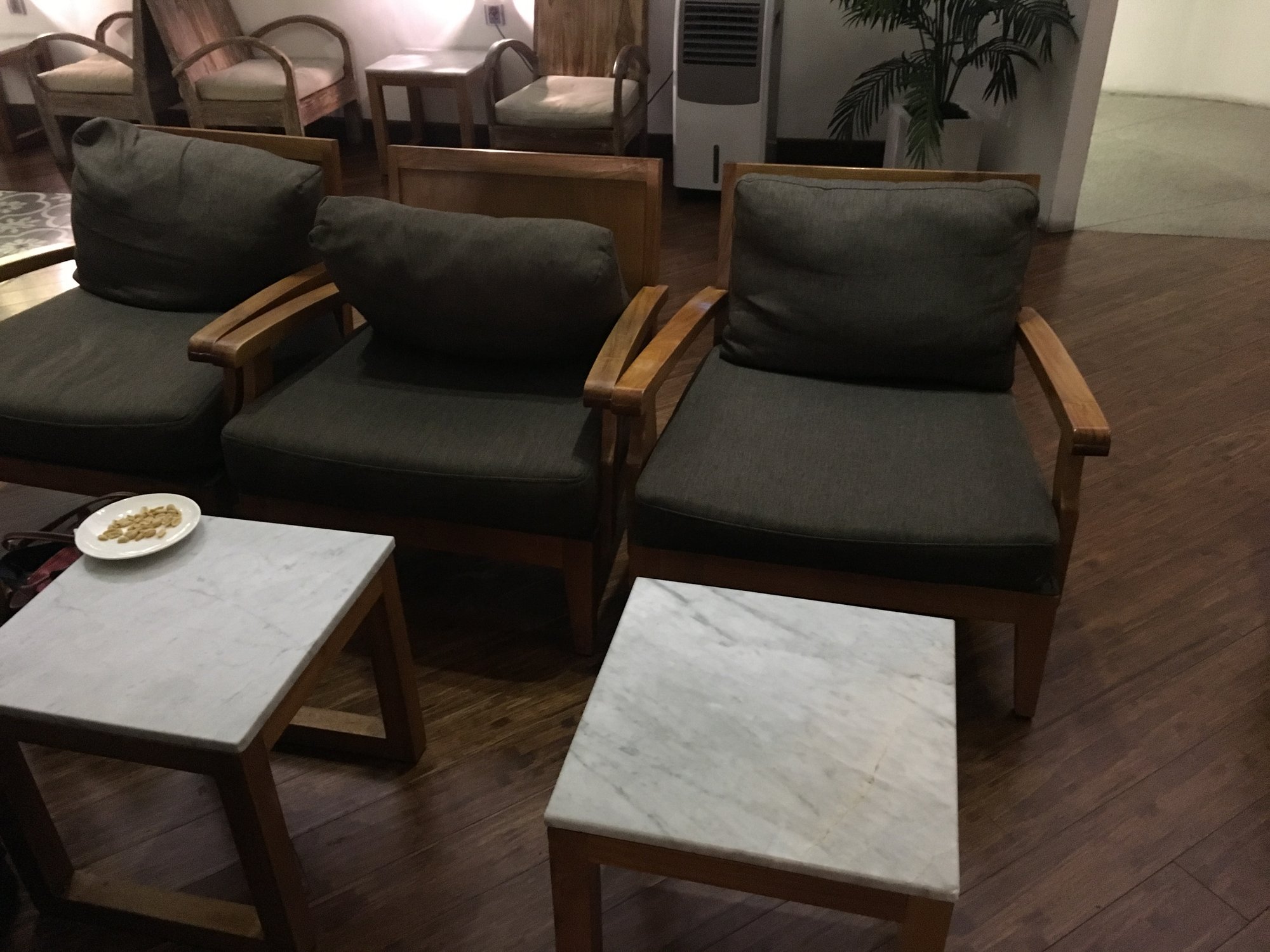#3 of 5 images of T/G Lounge (Temporarily Closed)