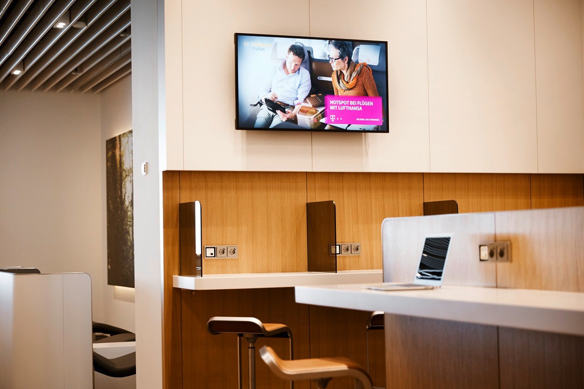 #4 of 5 images of Lufthansa Business Lounge (Schengen)