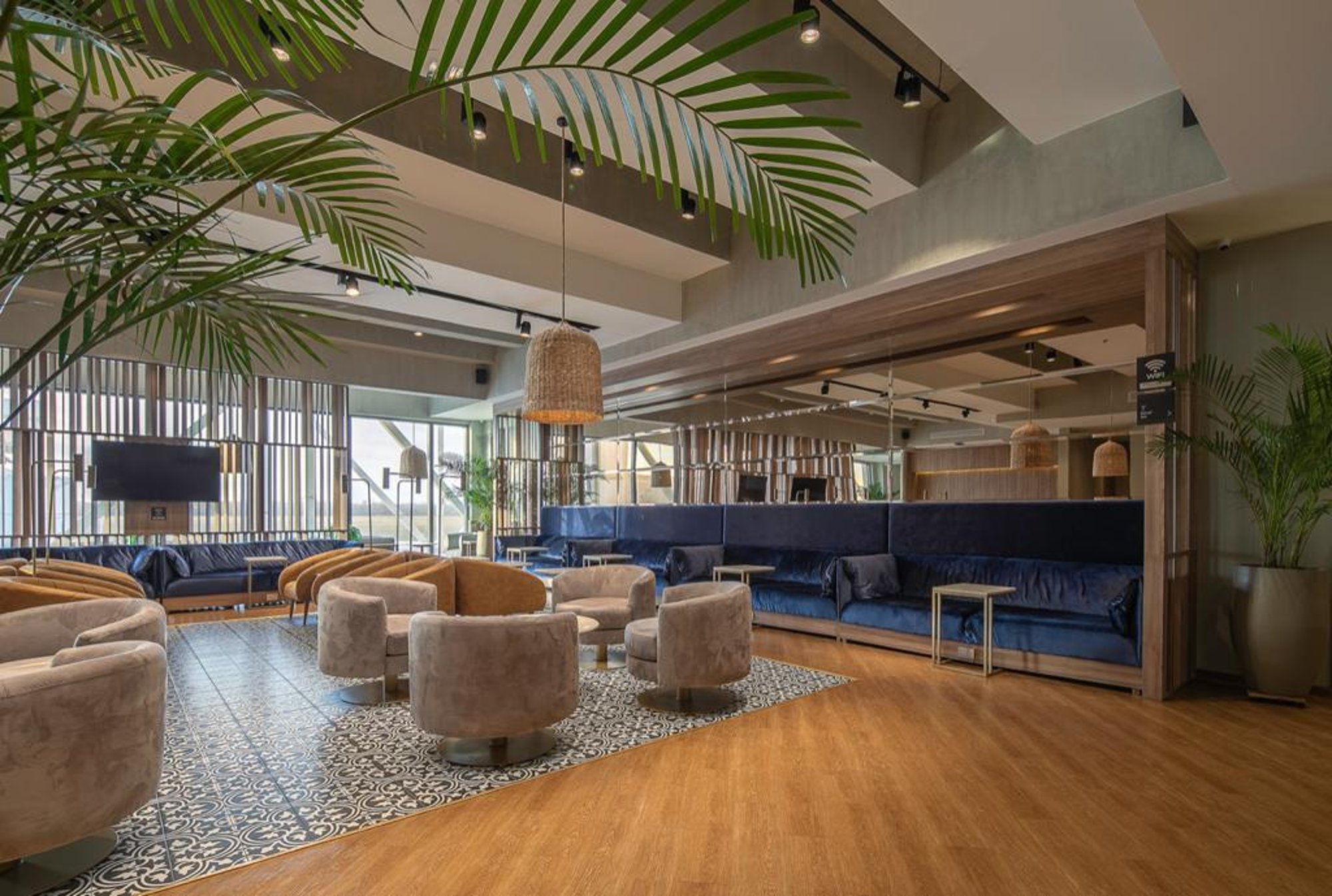 #2 of 5 images of Cumbia Lounge