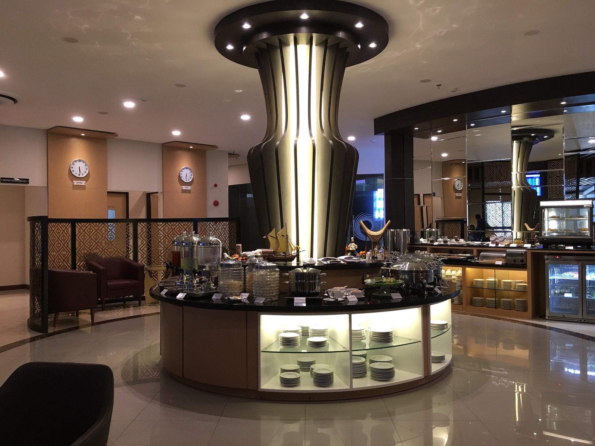 #2 of 5 images of Concordia Premier Lounge