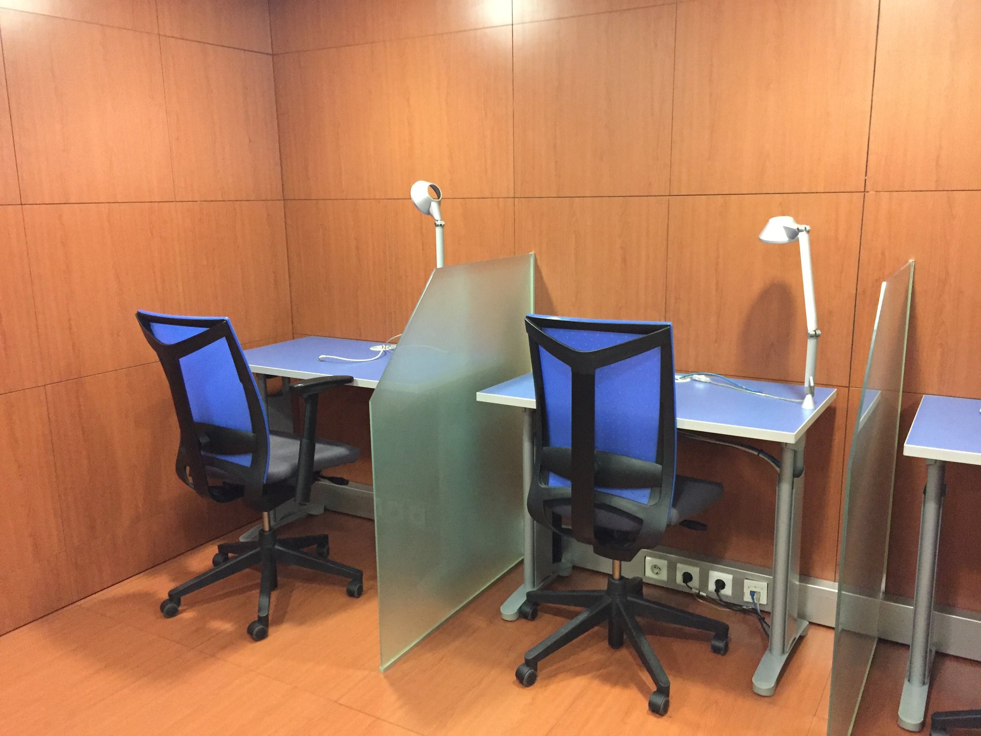 #4 of 5 images of Airport Lounge