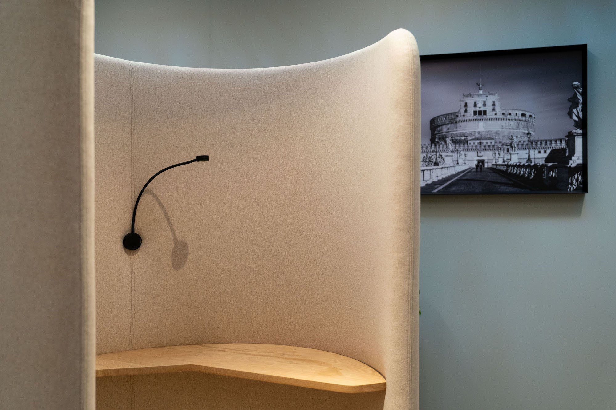 #5 of 5 images of Primeclass Lounge