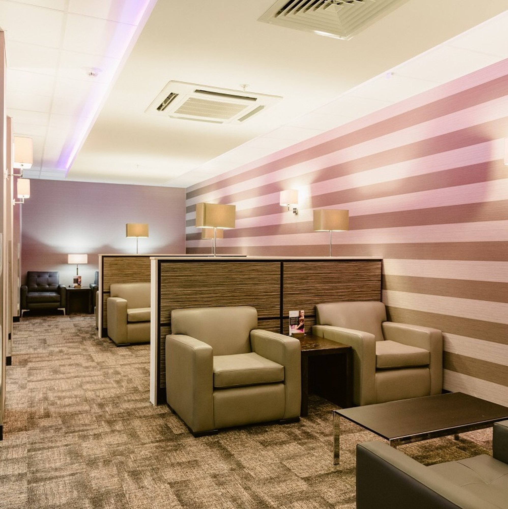 #4 of 5 images of Aspire Lounge