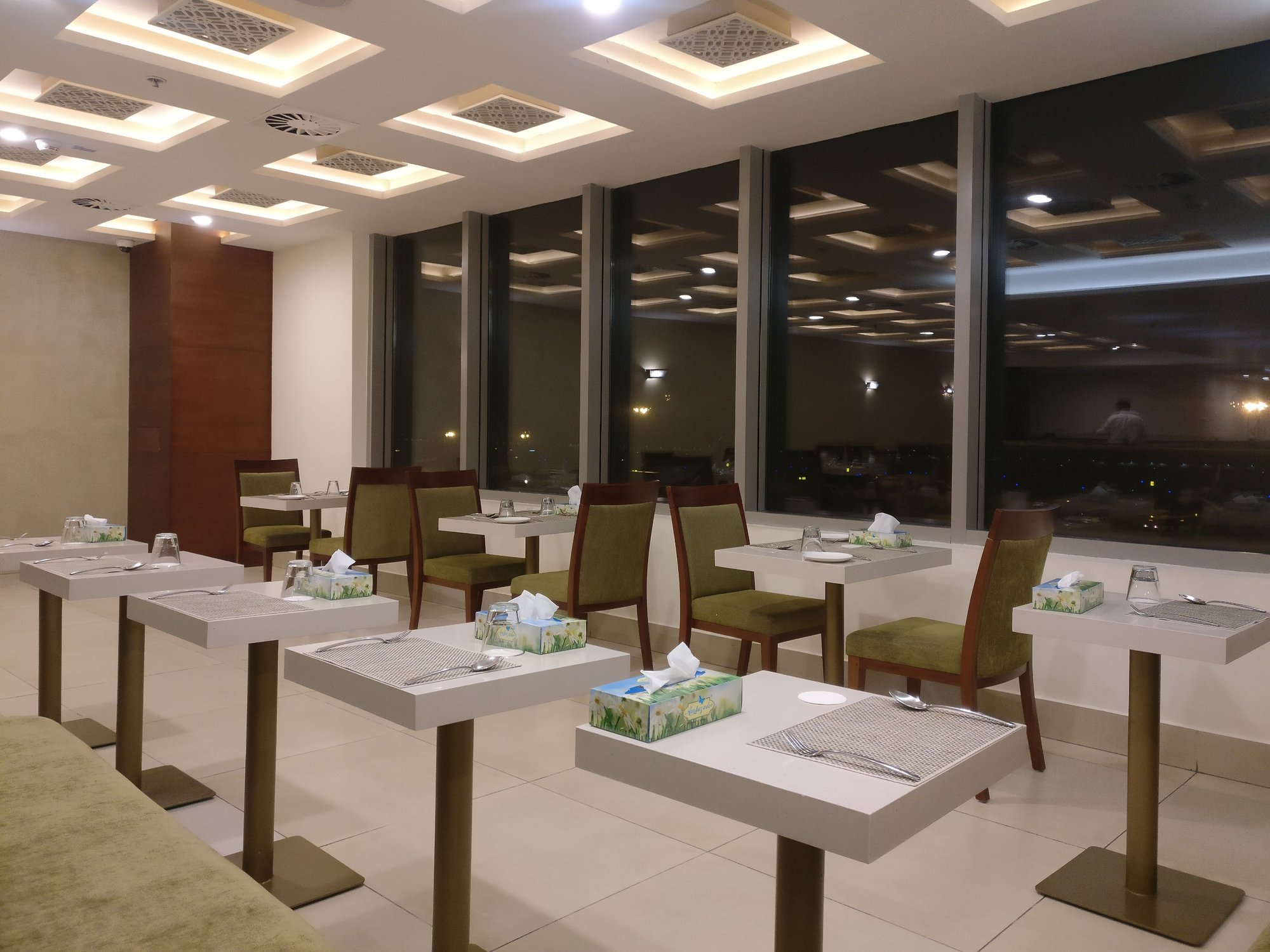 #1 of 5 images of Earth Lounge