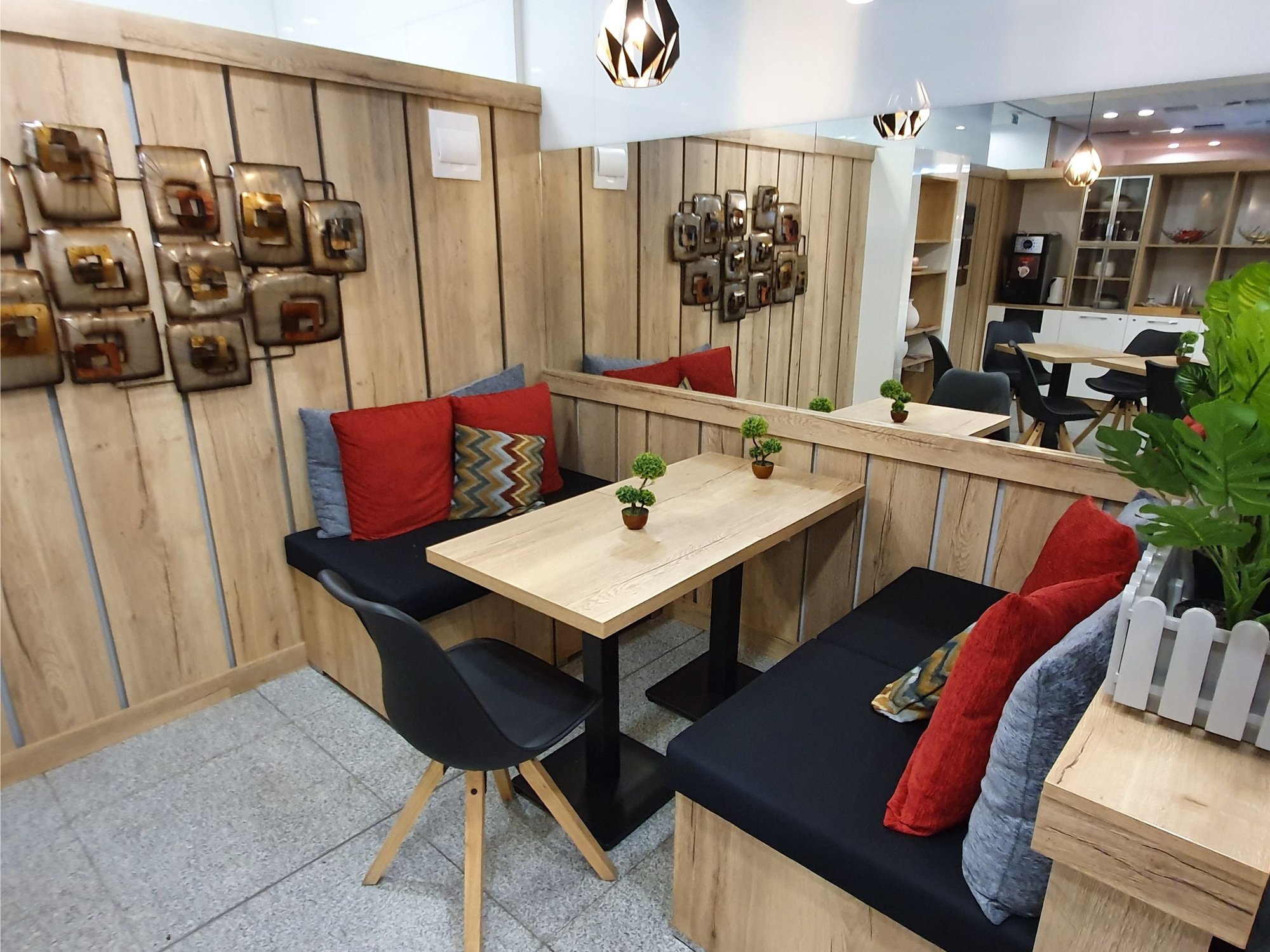 #5 of 5 images of Burgas Airport Lounge