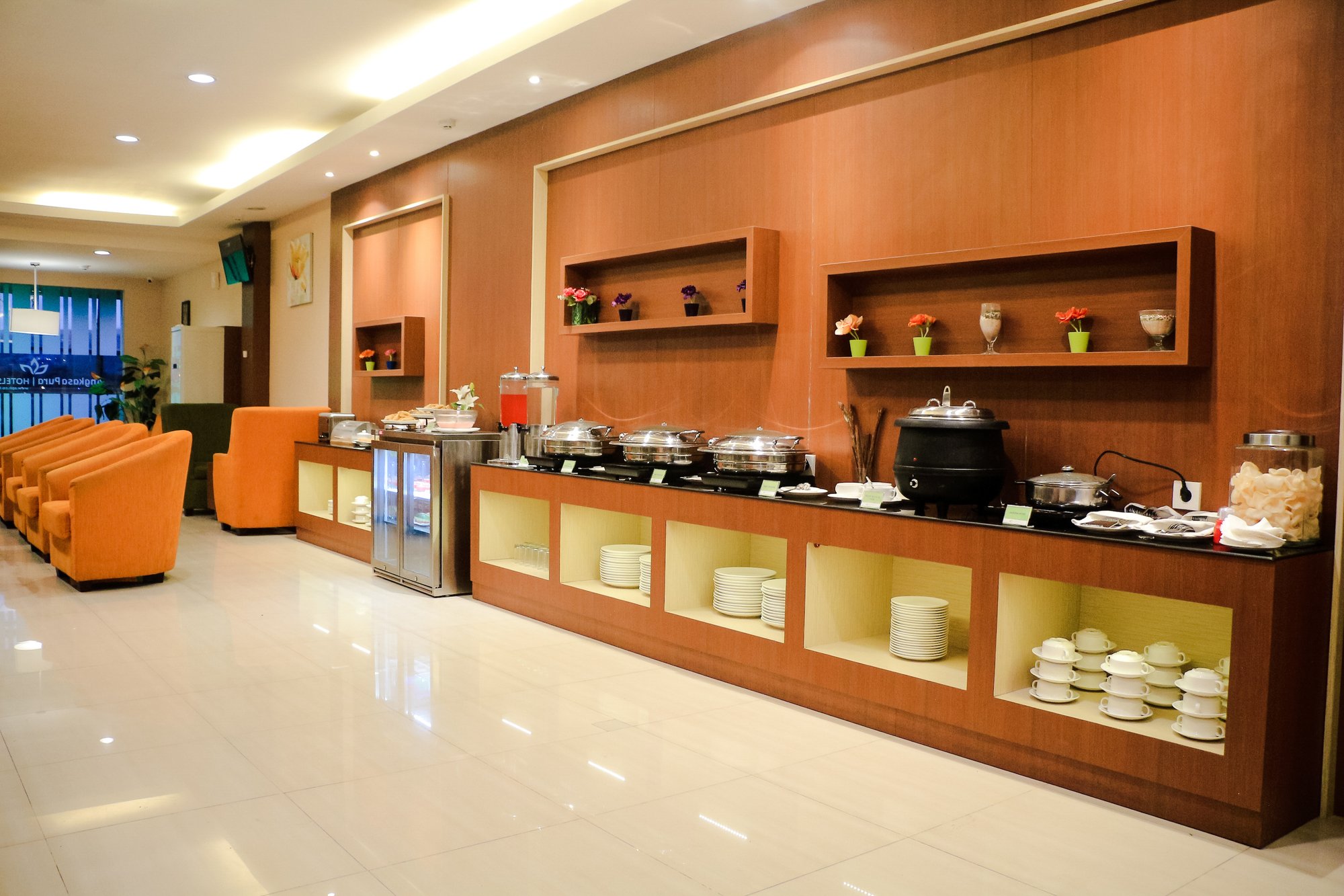 #5 of 5 images of Concordia Lounge