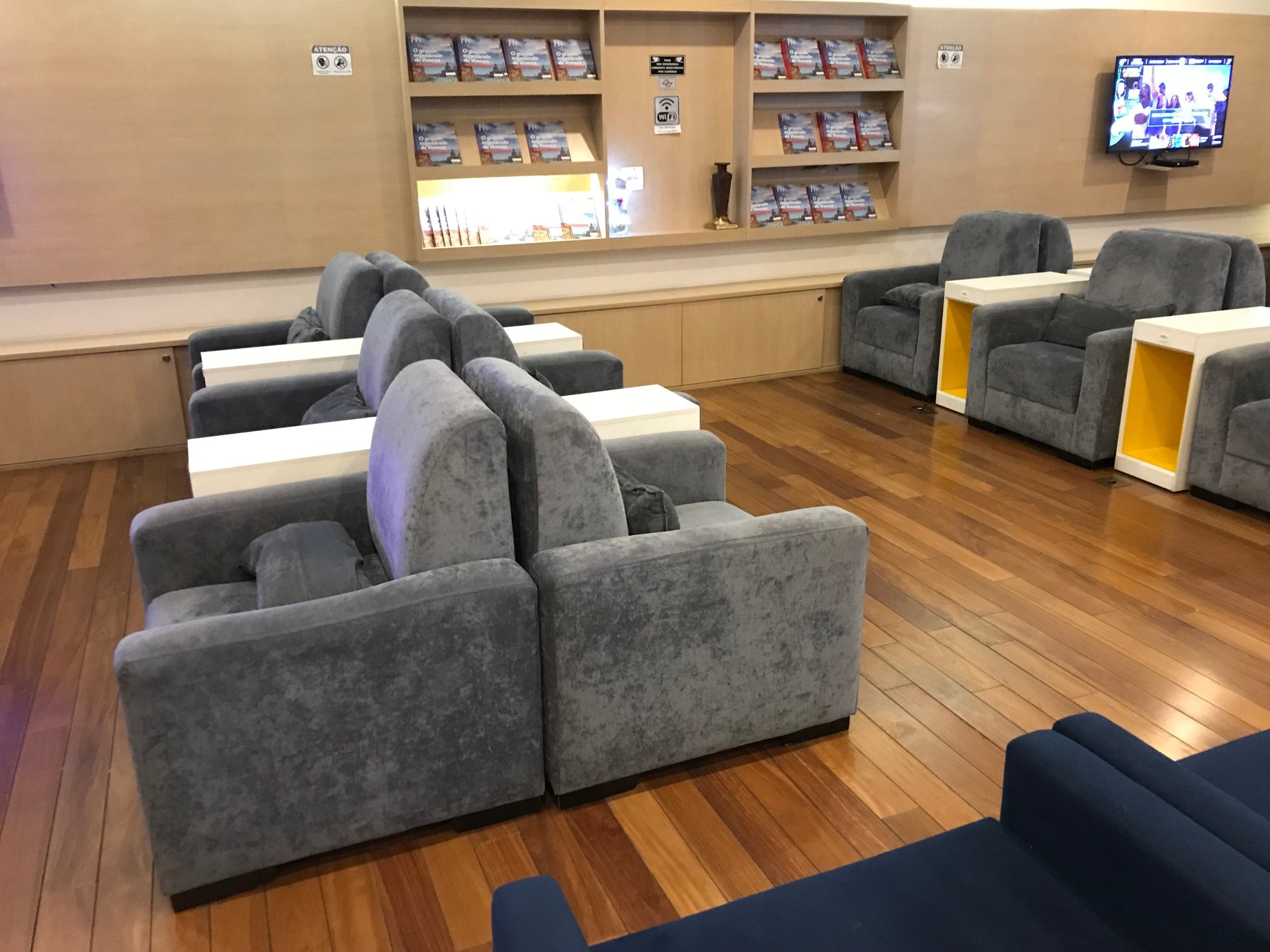 #2 of 5 images of Advantage VIP Lounge
