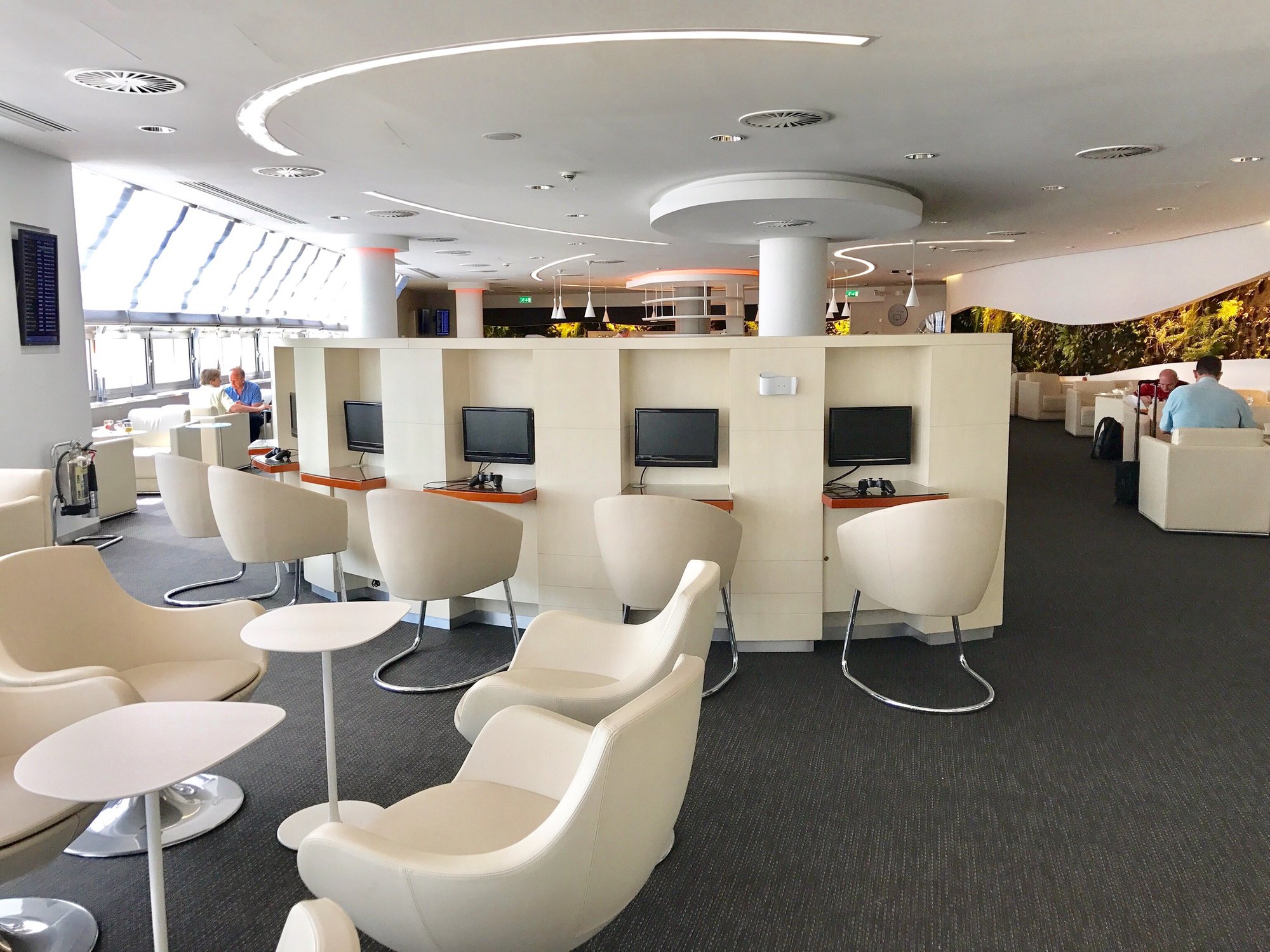 #4 of 5 images of SkyTeam Lounge (Temporarily Closed)