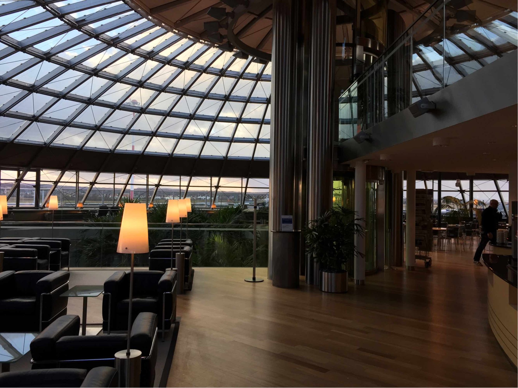 #5 of 5 images of EuroAirport Skyview Lounge