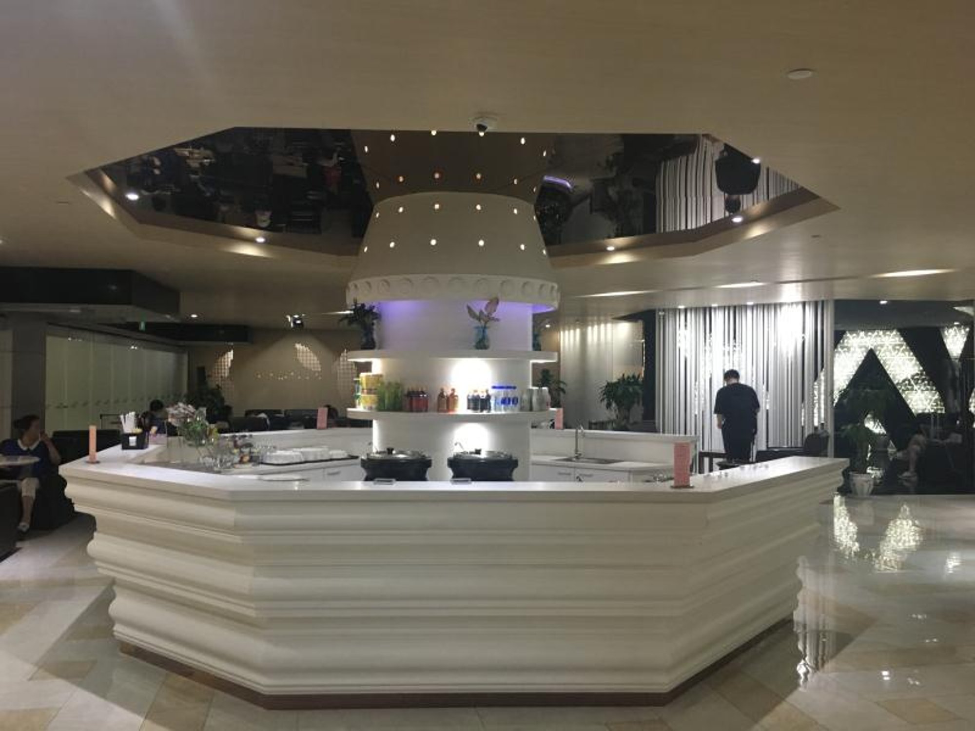 #4 of 4 images of No. 73 First Class Lounge