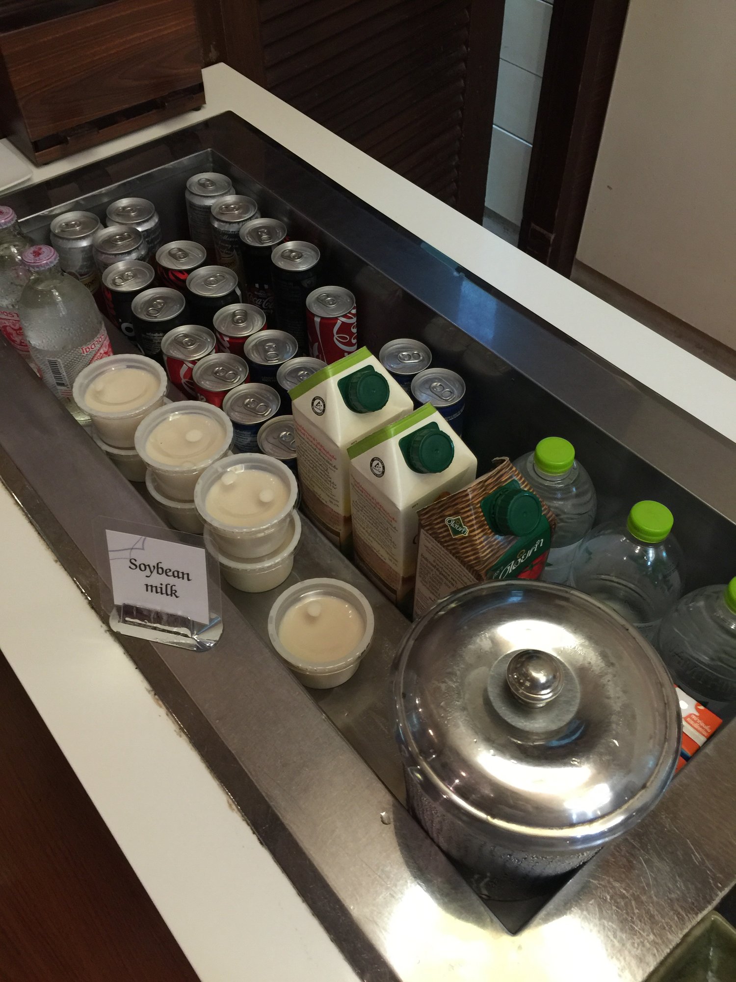 #4 of 5 images of Thai Airways Royal Orchid Lounge