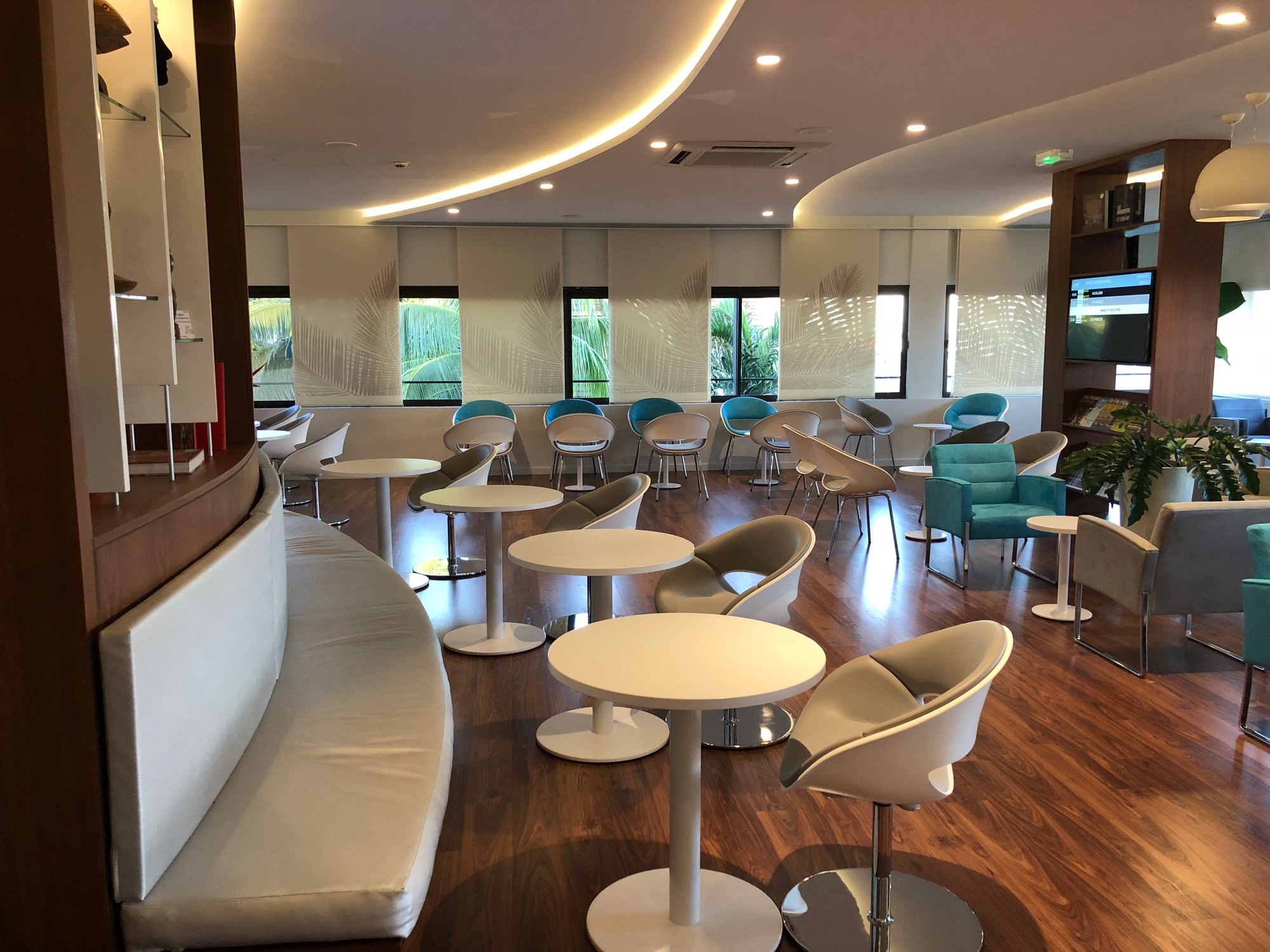#4 of 5 images of Air Tahiti Nui Lounge