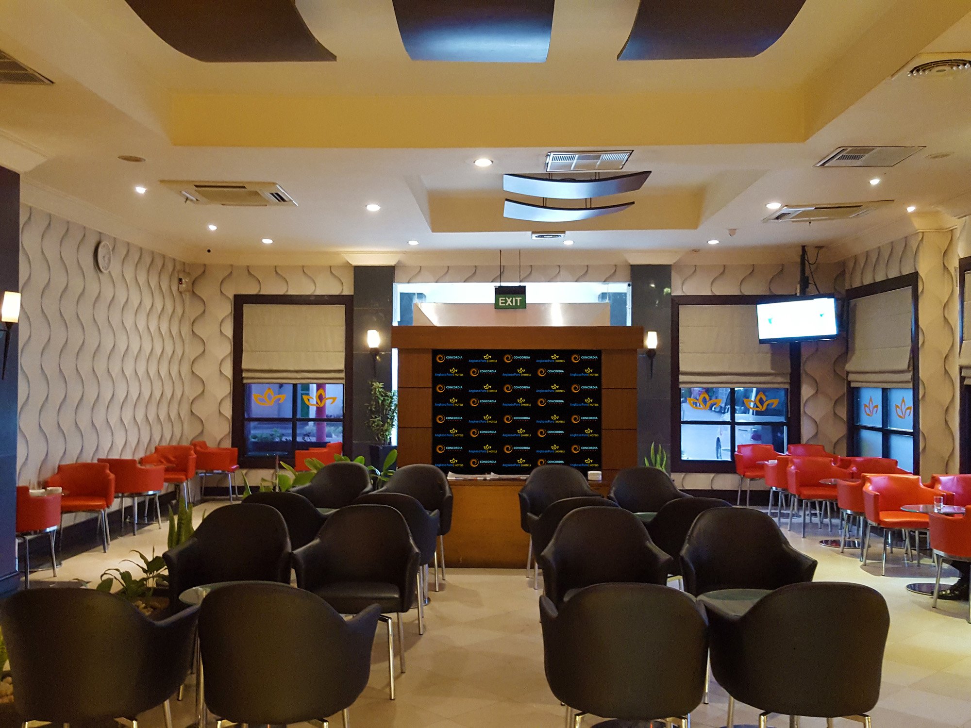 #2 of 5 images of Concordia Lounge