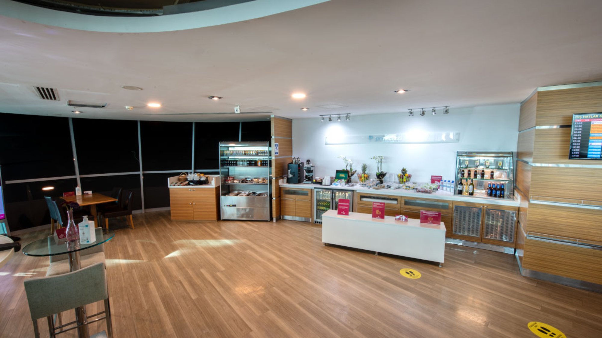 #4 of 5 images of Primeclass Lounge (Temporarily Closed, Alternative Location Available)