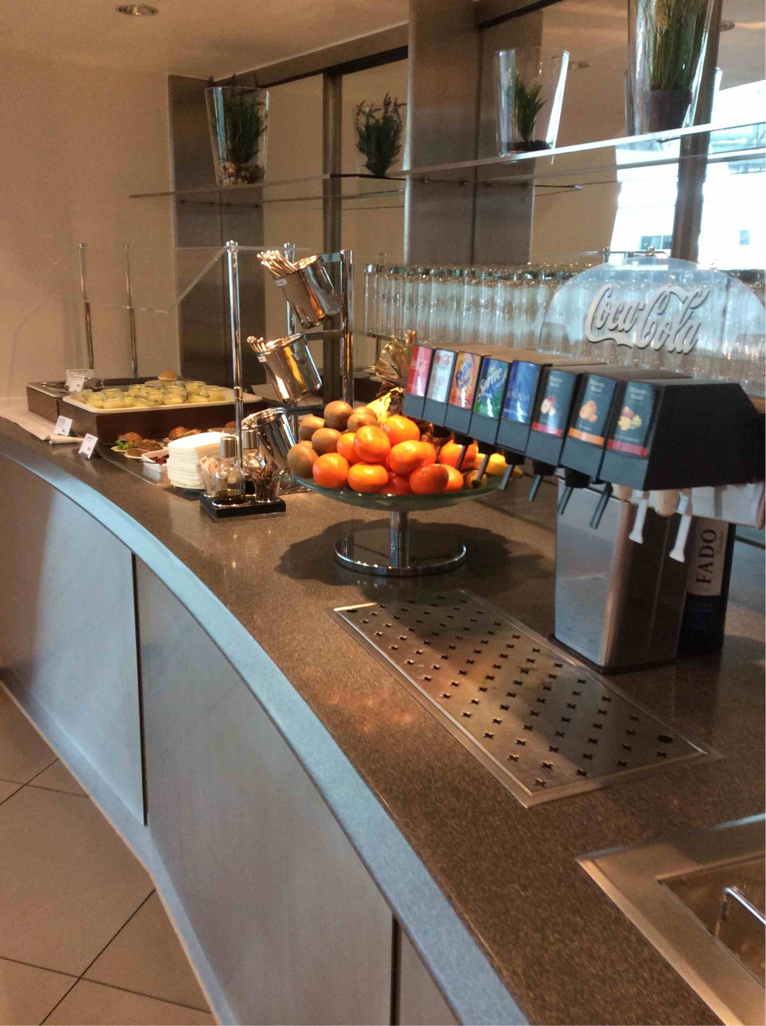 #3 of 5 images of Lufthansa Senator Lounge (Non-Schengen)