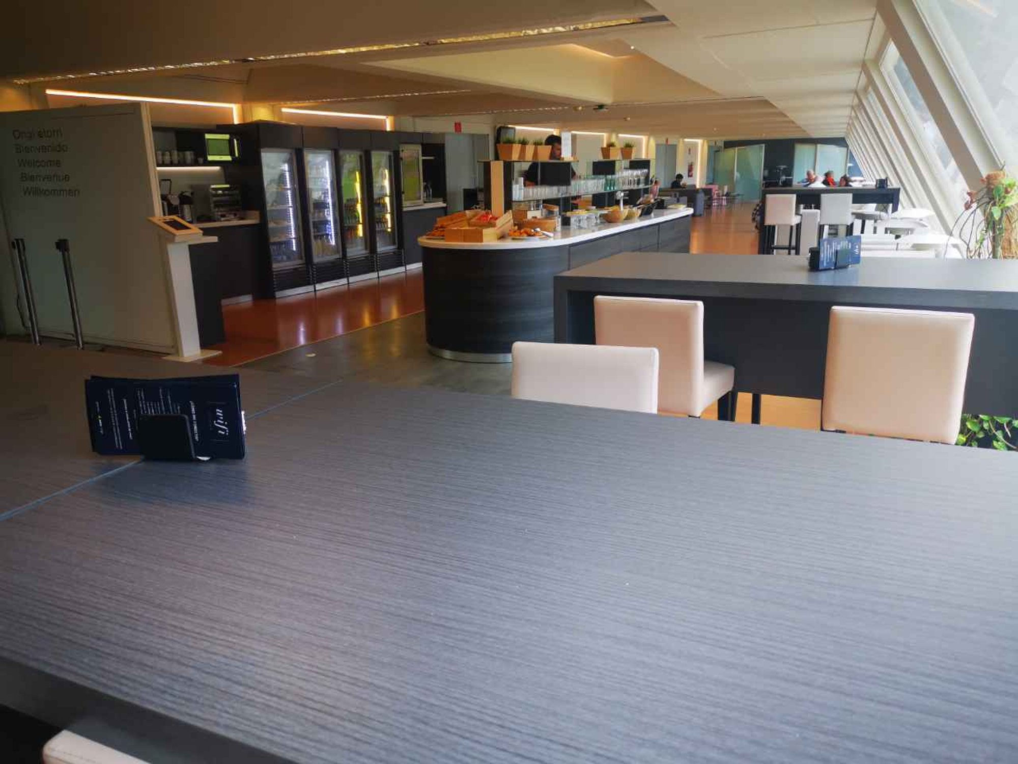 #2 of 5 images of Sala VIP