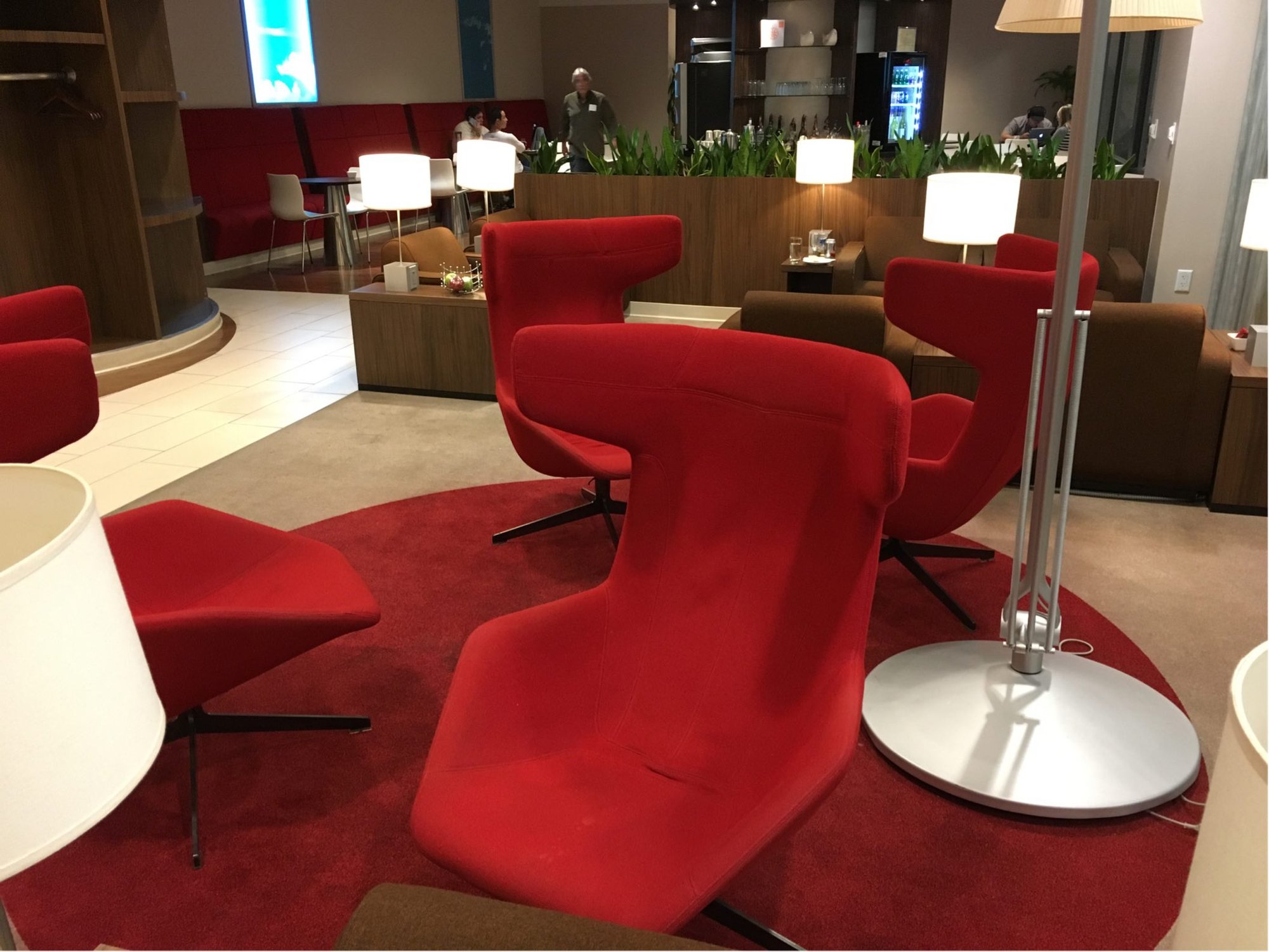#5 of 5 images of KLM Crown Lounge