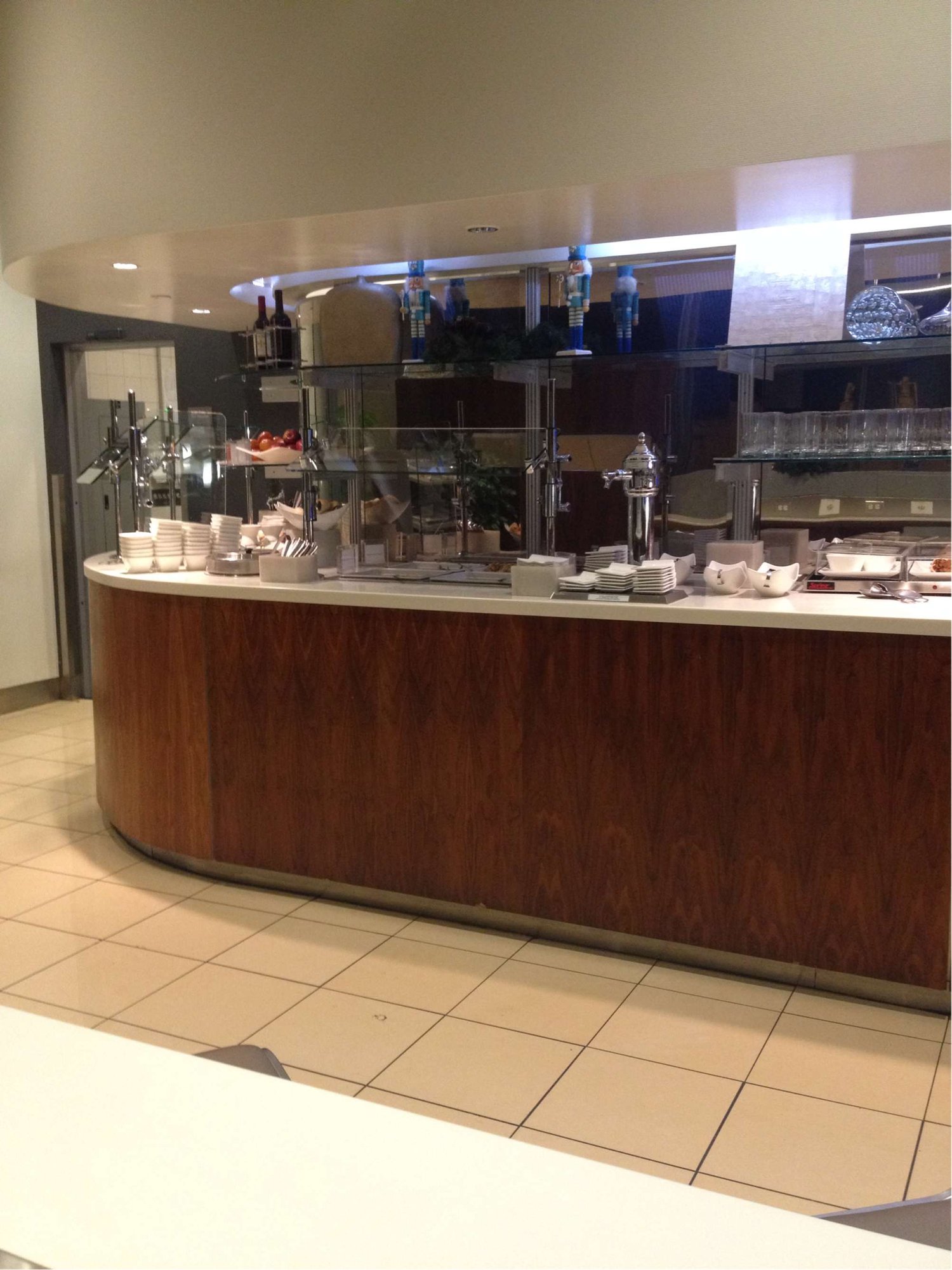 #3 of 5 images of Lufthansa Senator Lounge (Temporarily Closed)