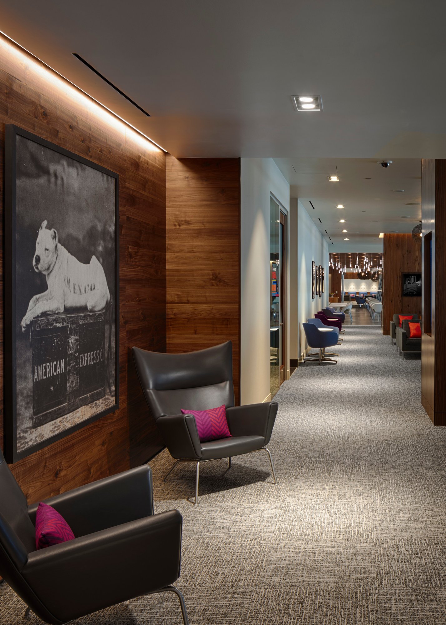 #2 of 5 images of The Centurion Lounge