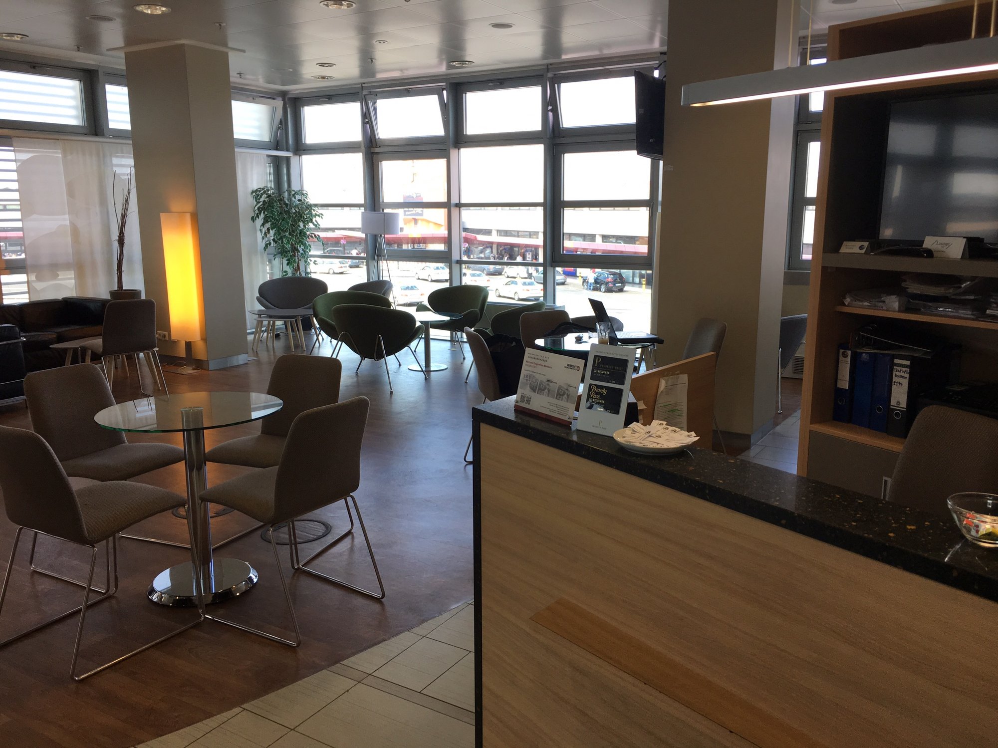 #2 of 5 images of BerlinAirportClub Lounge