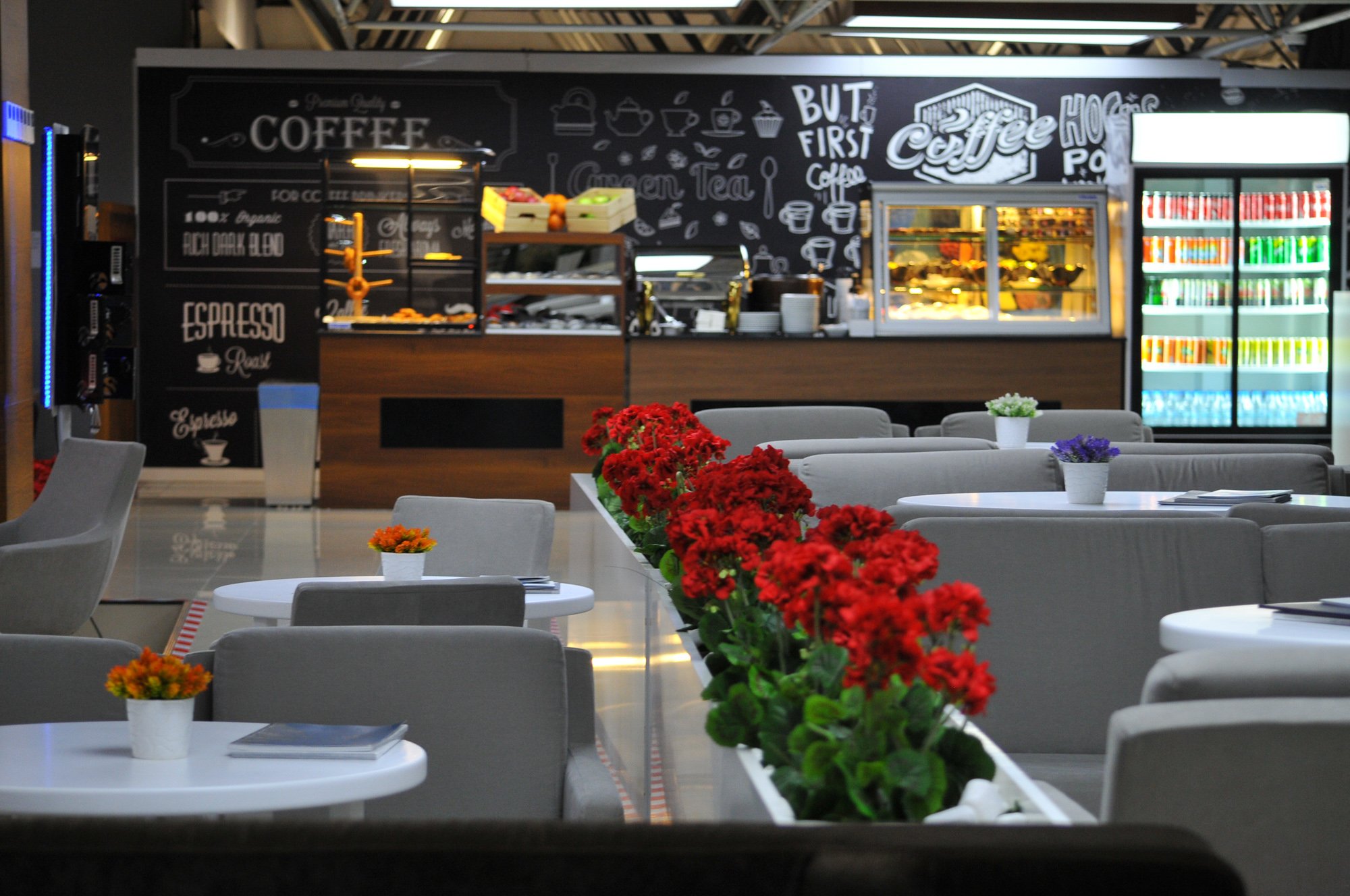 #4 of 5 images of CIP Lounge