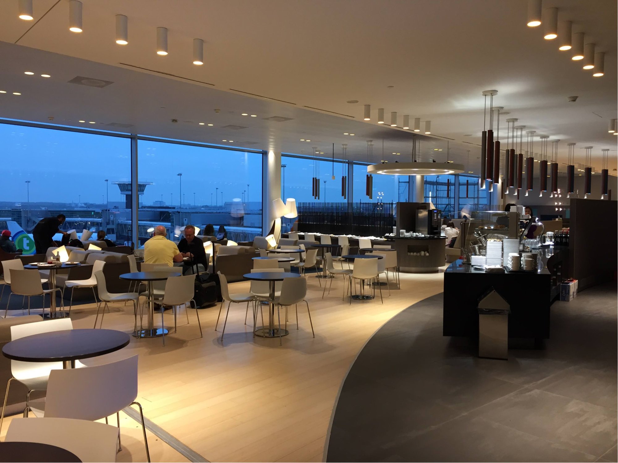 #4 of 5 images of Aspire Lounge (41) (Non-Schengen)