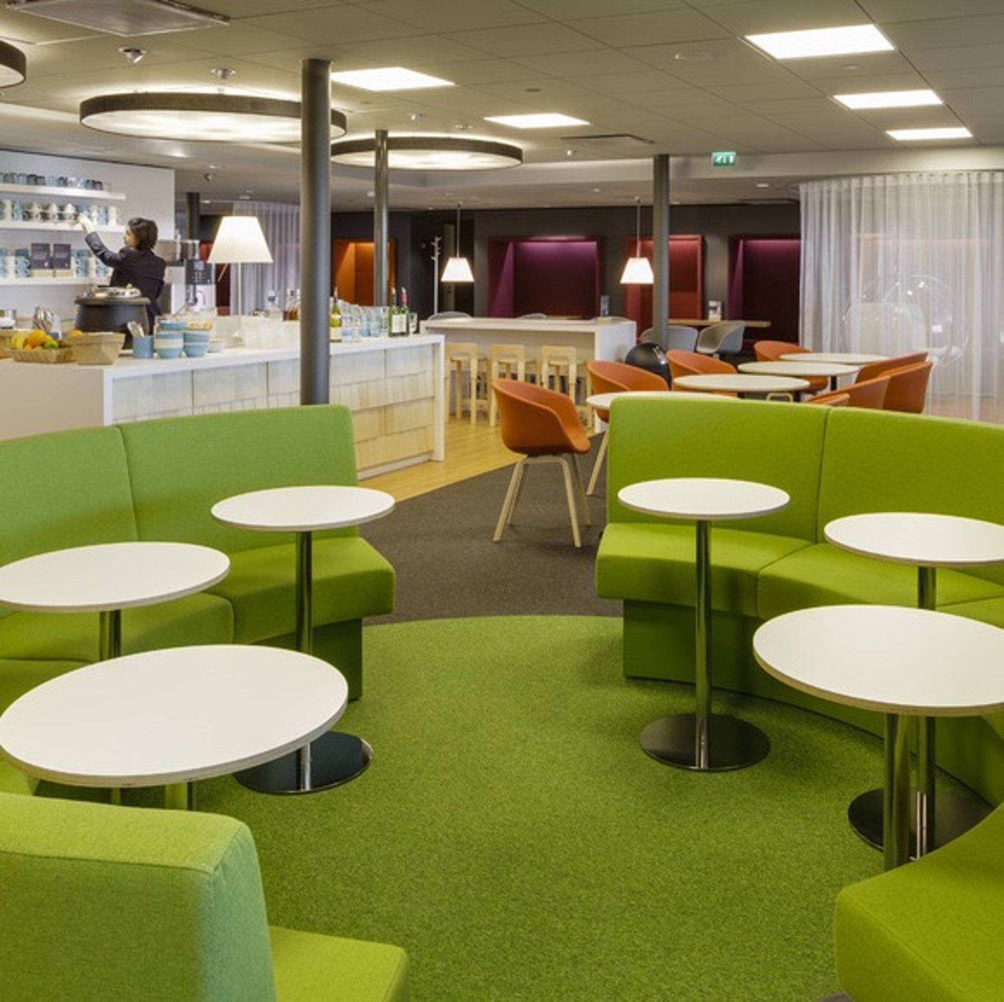 #3 of 5 images of Aspire Lounge (Gate 27)