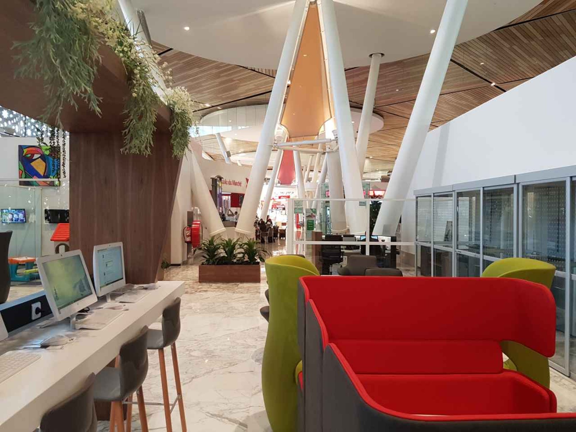 #4 of 5 images of Pearl Lounge (Departures) (Temporarily Closed)