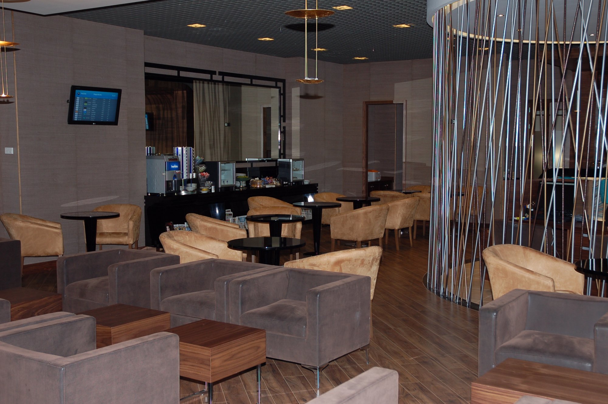 #5 of 5 images of Platinum Lounge