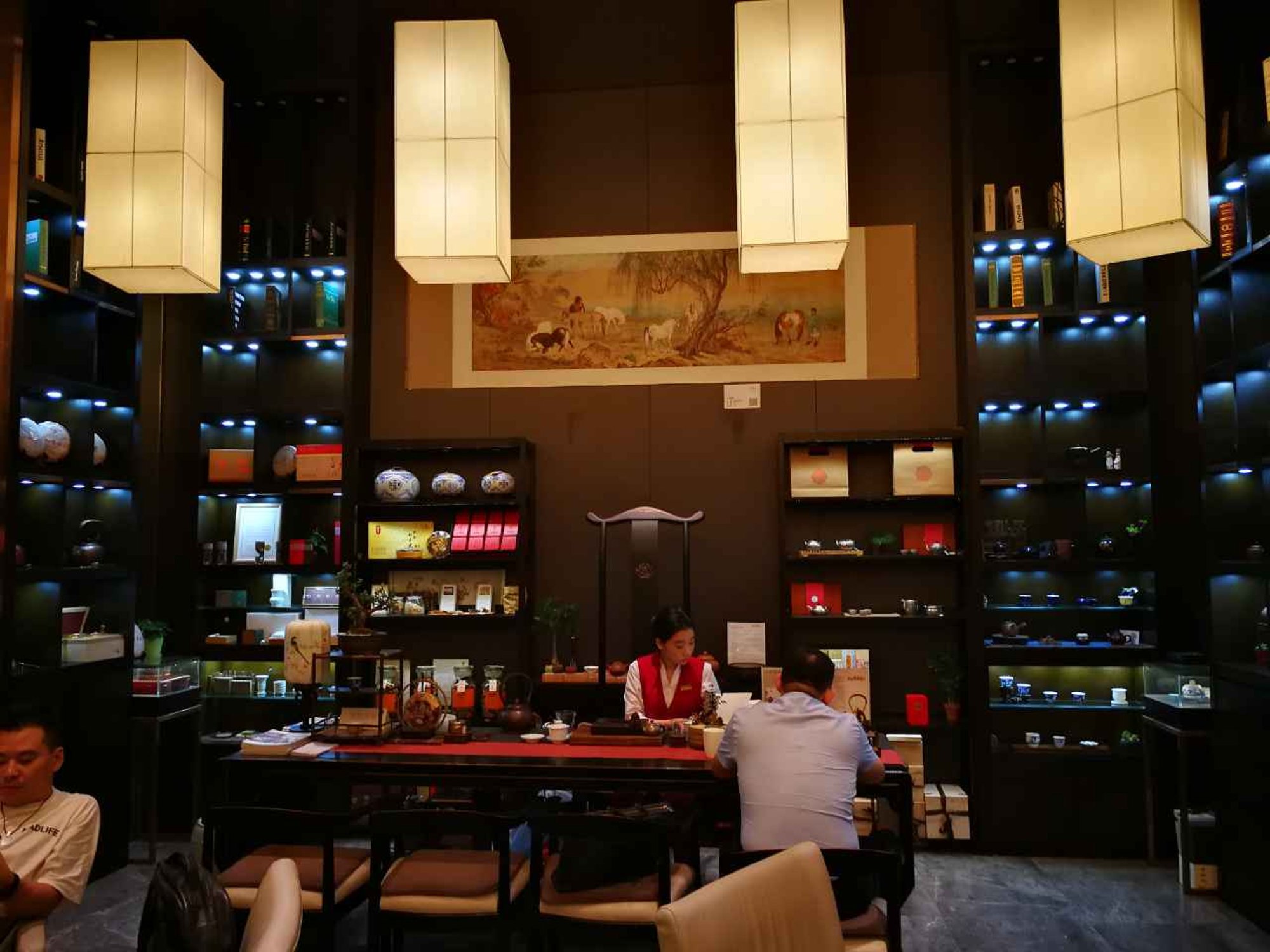 #1 of 2 images of Shenzhen Airlines King Lounge