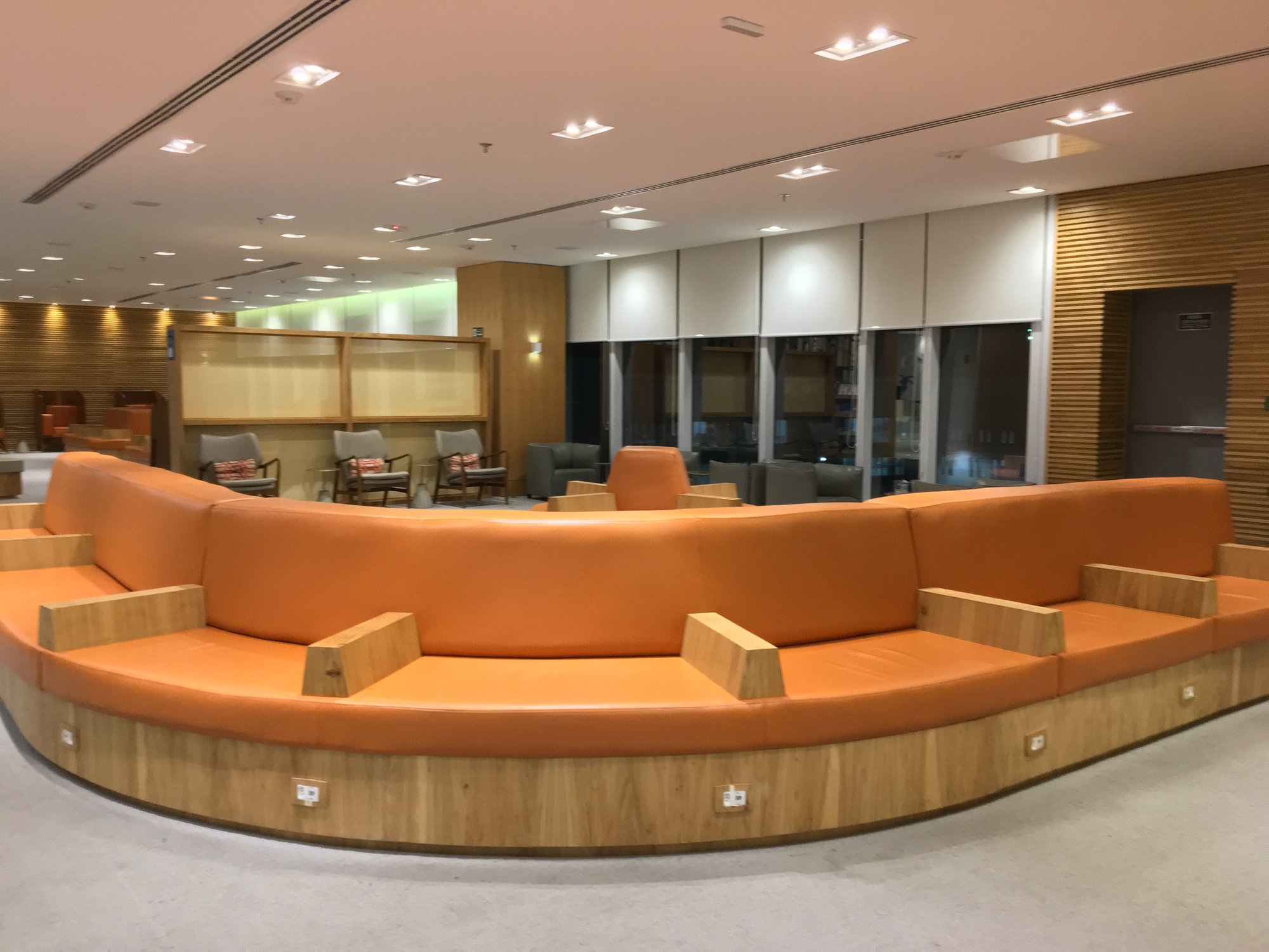 #2 of 5 images of GOL Smiles Lounge (International)