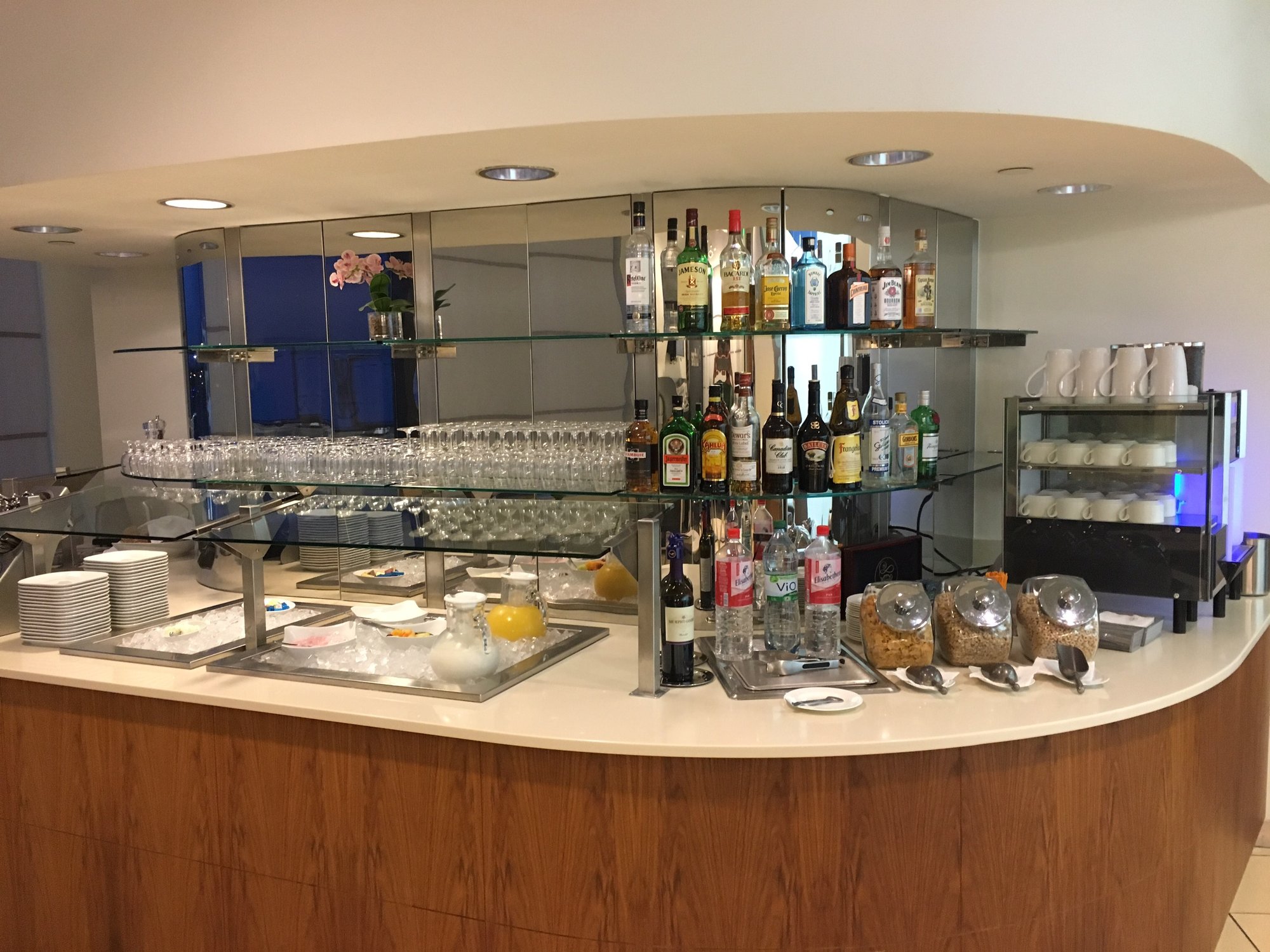 #5 of 5 images of Lufthansa Business Lounge (Temporarily Closed)