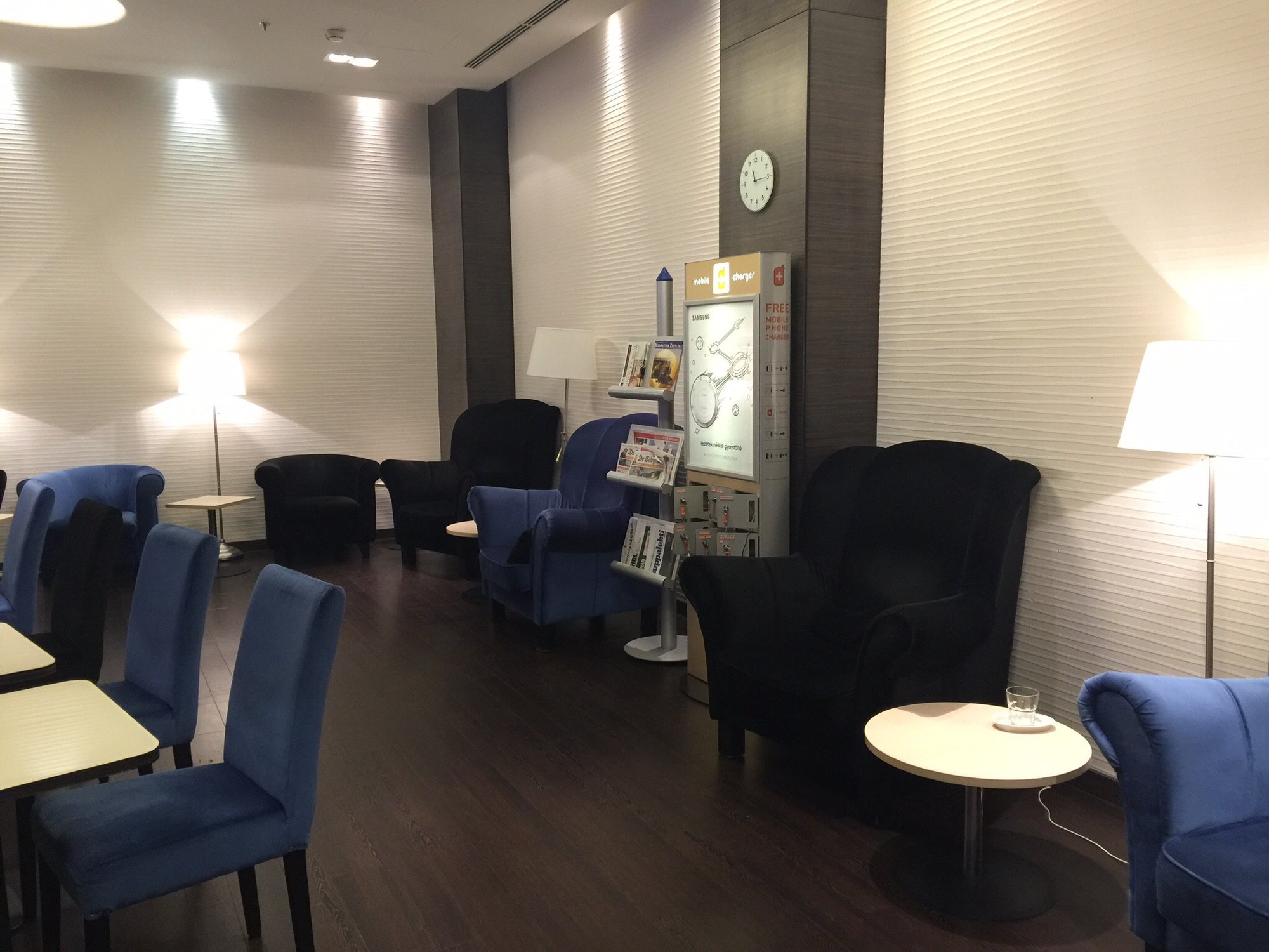 #1 of 5 images of SkyCourt Lounge