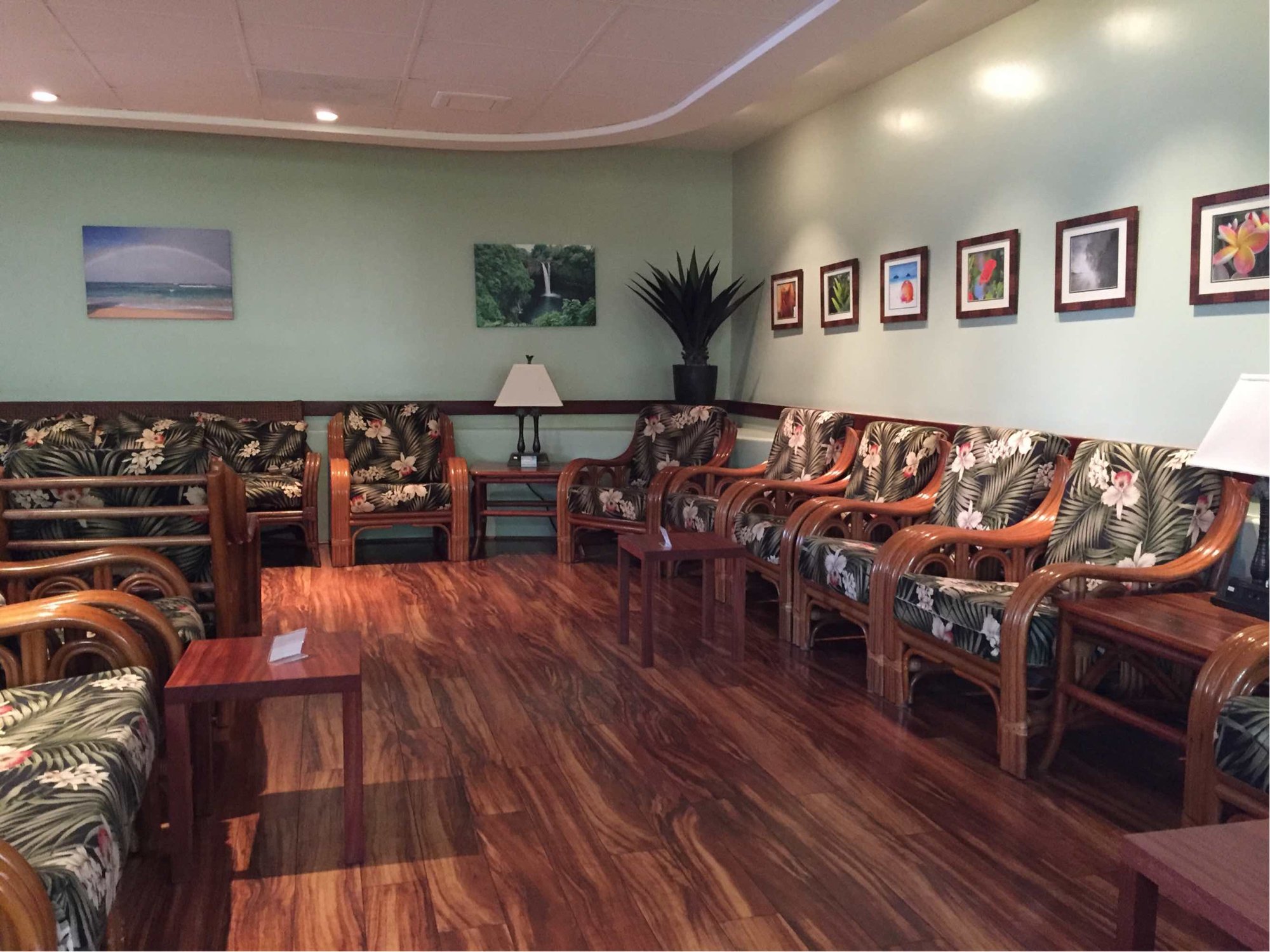 #2 of 5 images of IASS Hawaii Lounge
