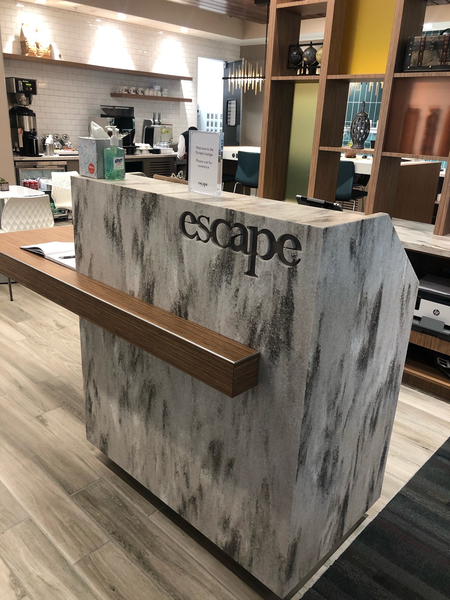 #5 of 5 images of Escape Lounge
