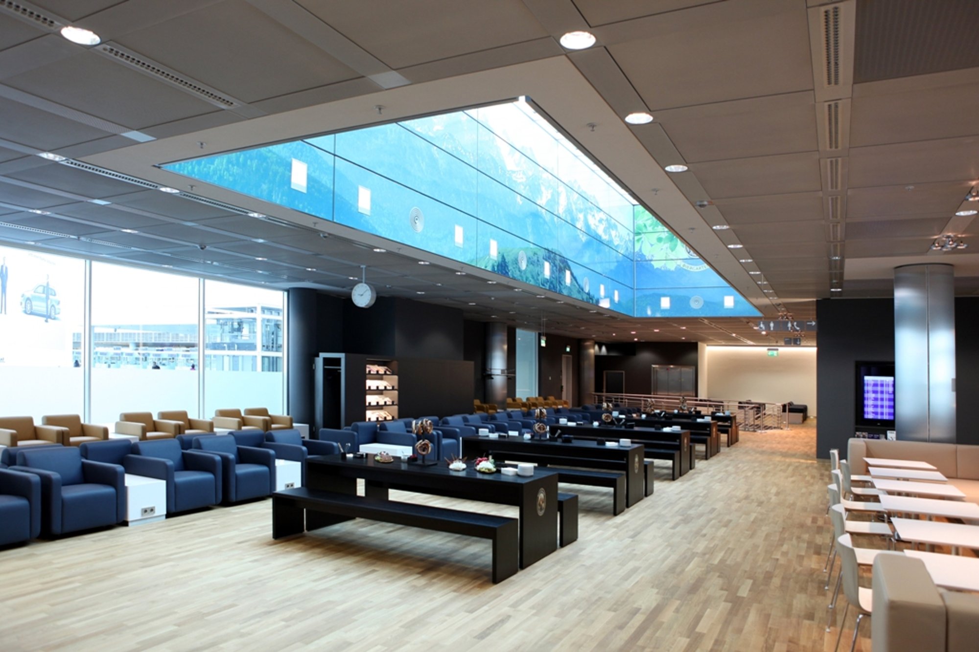 #3 of 5 images of Lufthansa Business Lounge (Gate G28, Schengen)