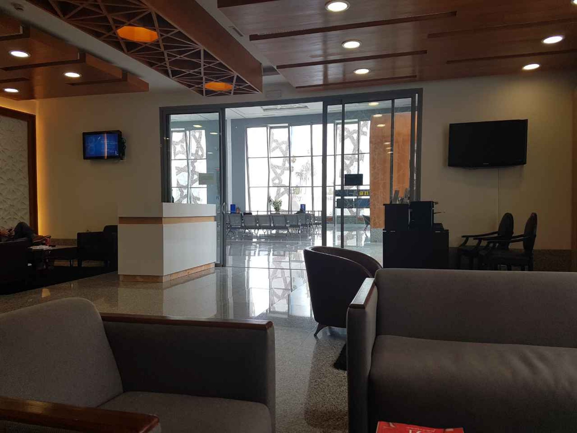 #1 of 3 images of Pearl Lounge (Departures) (Temporarily Closed)