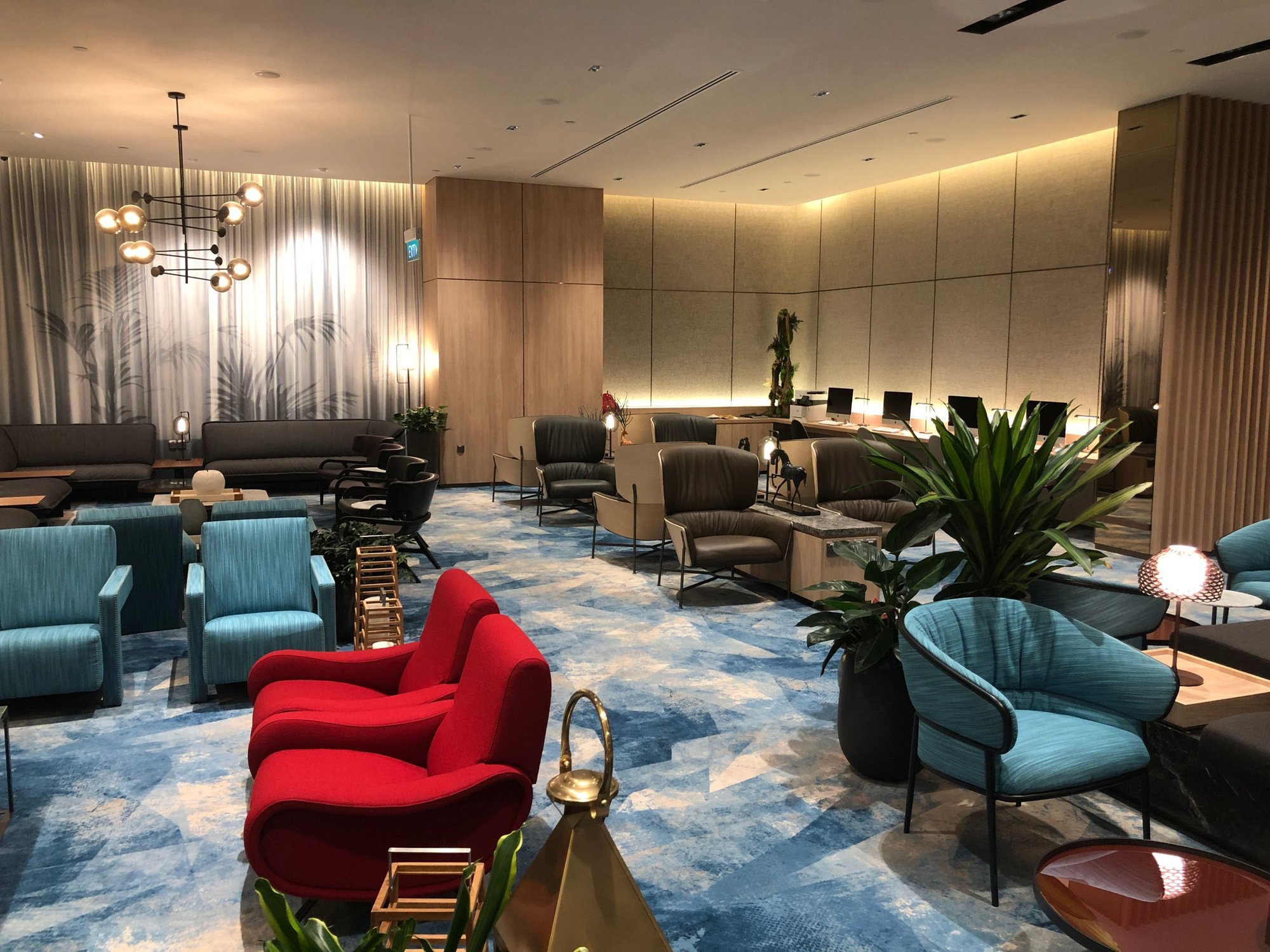 #4 of 5 images of Changi Lounge