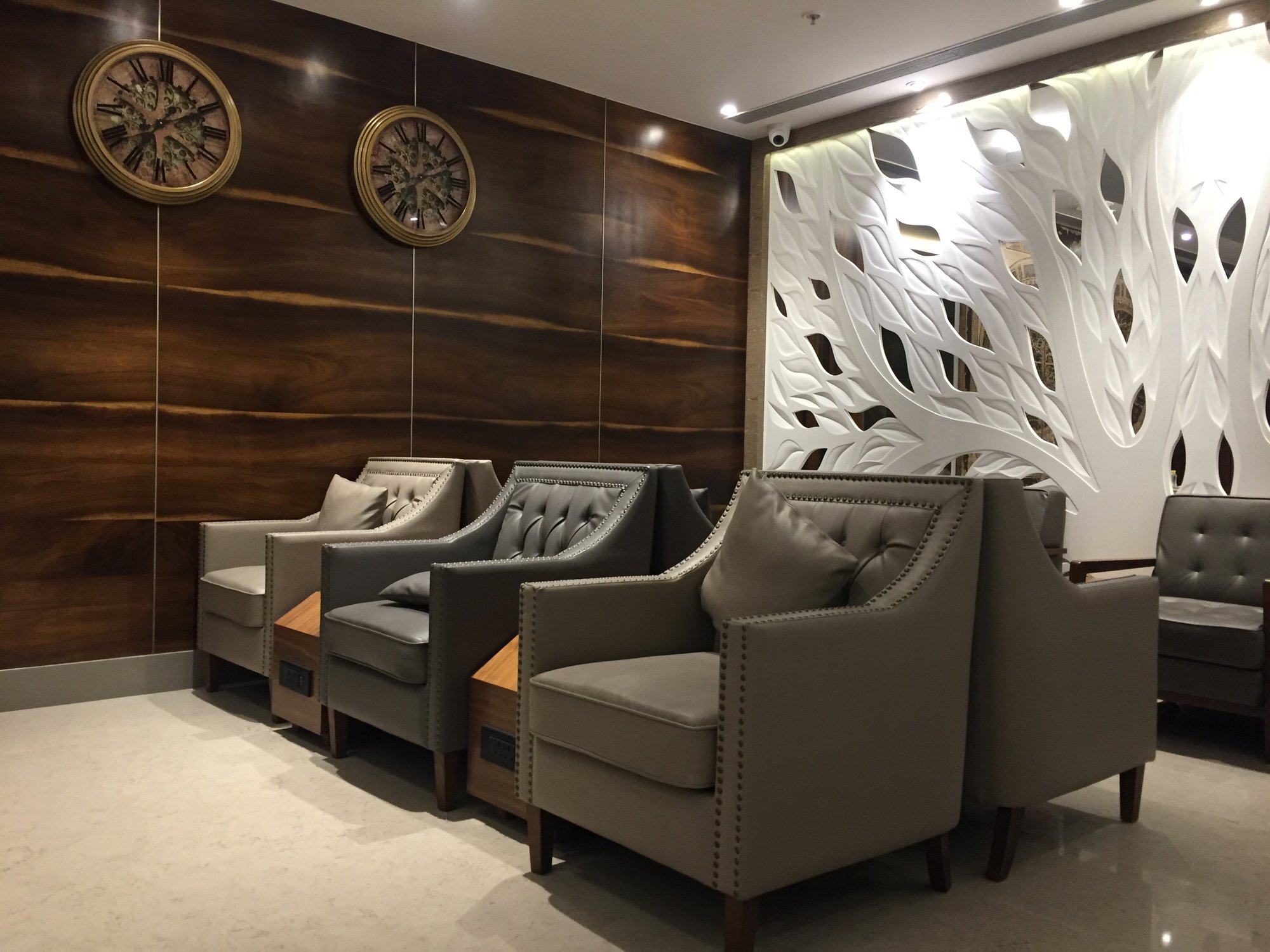 #5 of 5 images of Travel Club Lounge