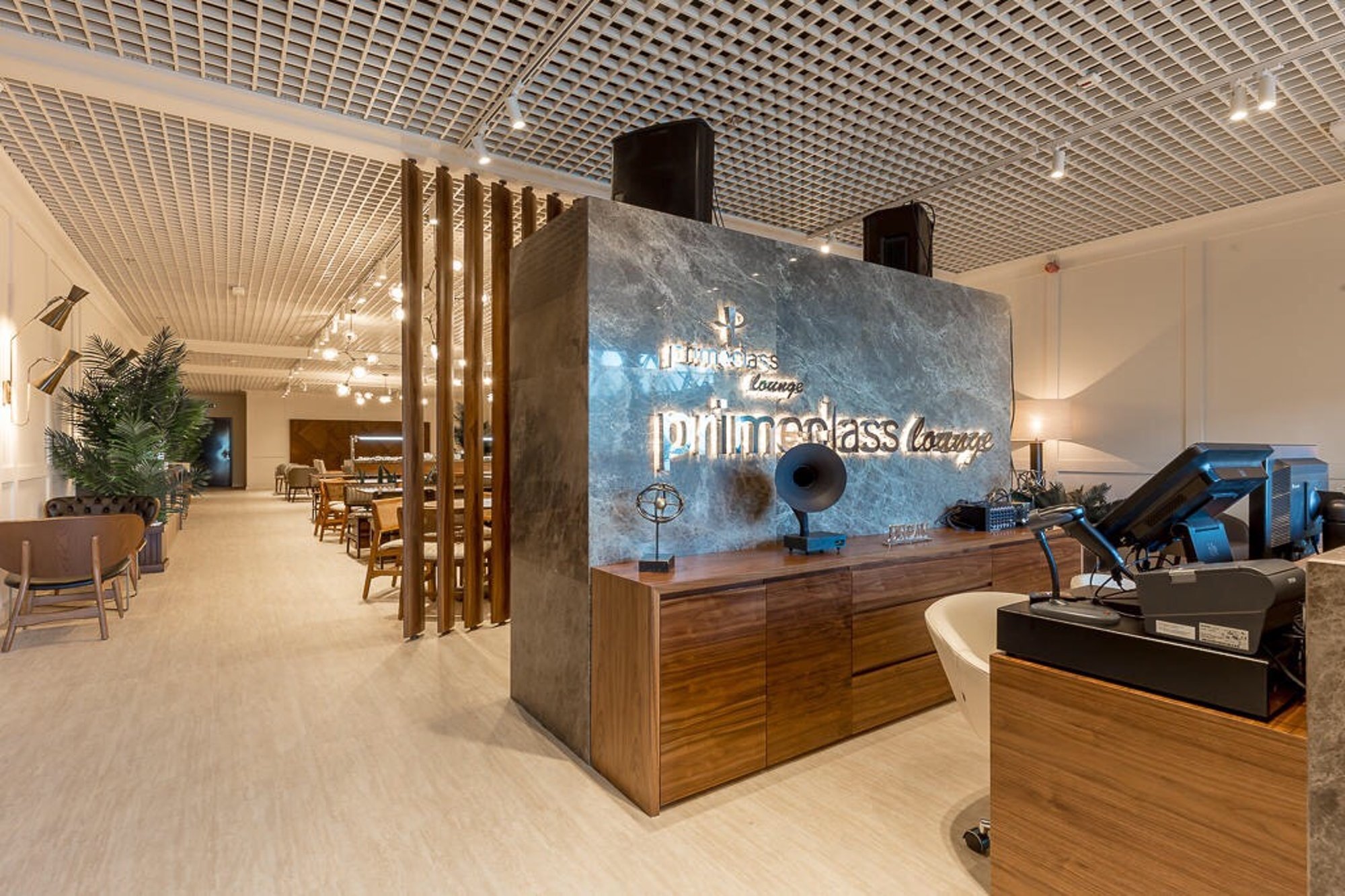 #3 of 5 images of Primeclass Lounge