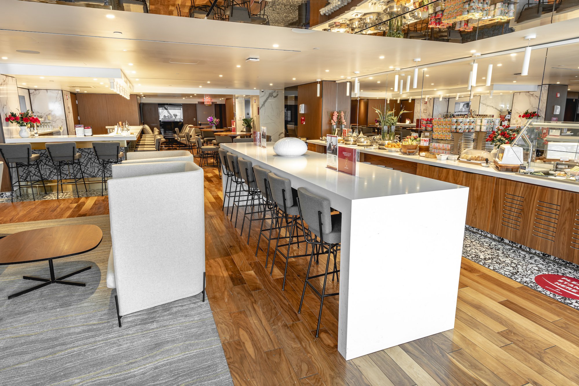 #5 of 5 images of Primeclass Lounge