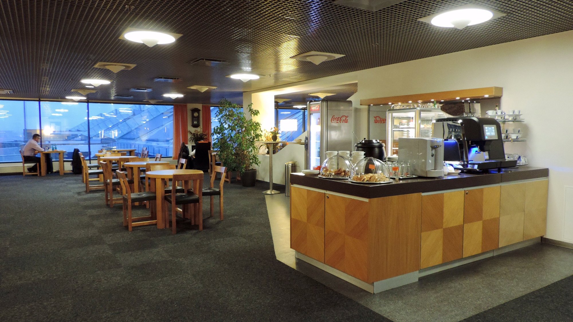 #2 of 5 images of Tallinn Airport LHV Lounge