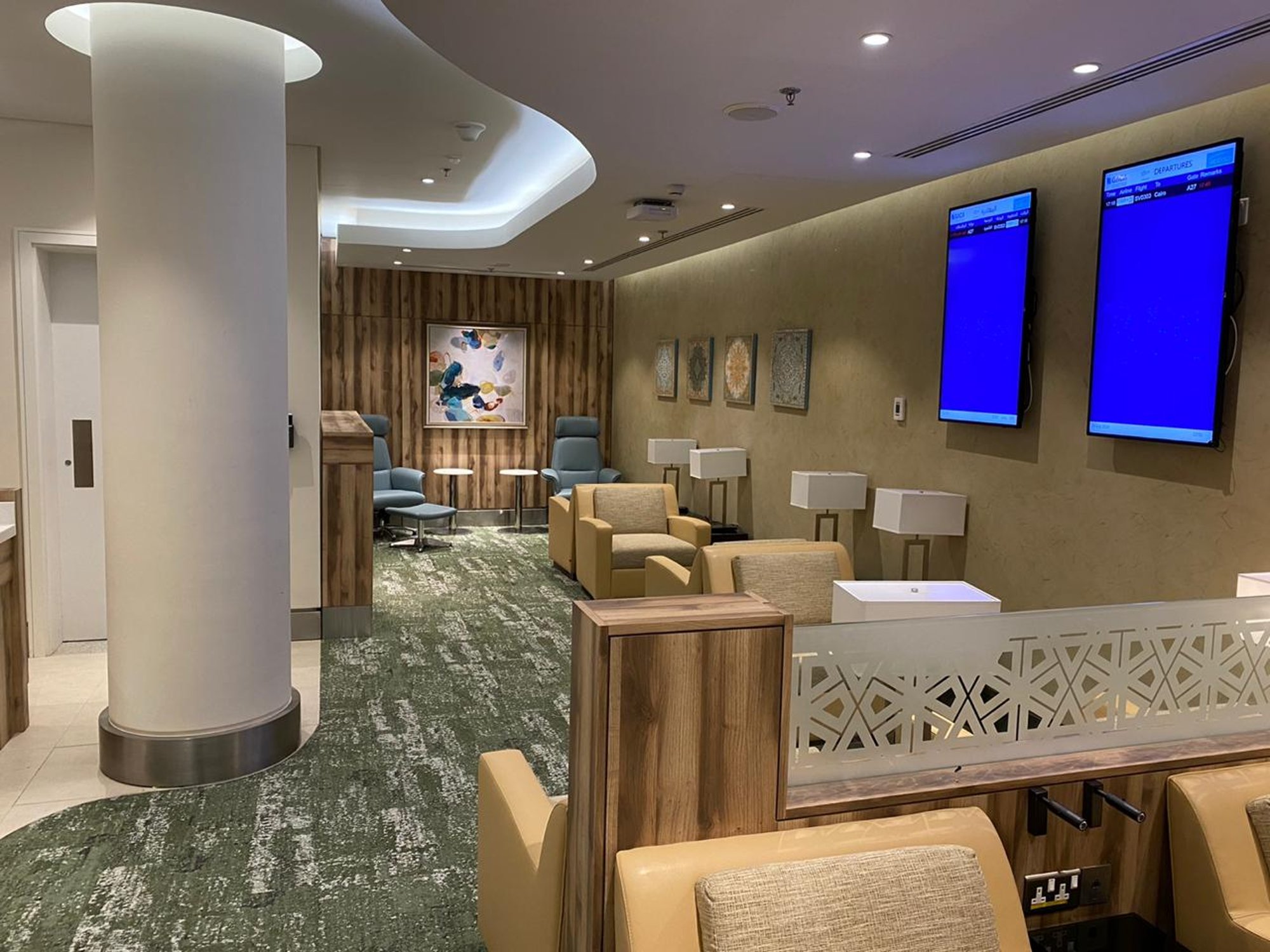 #2 of 5 images of Plaza Premium Lounge