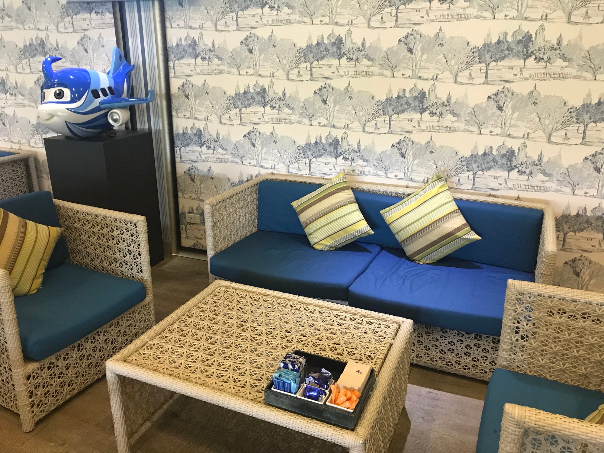 #2 of 5 images of Bangkok Airways Blue Ribbon Lounge (International)