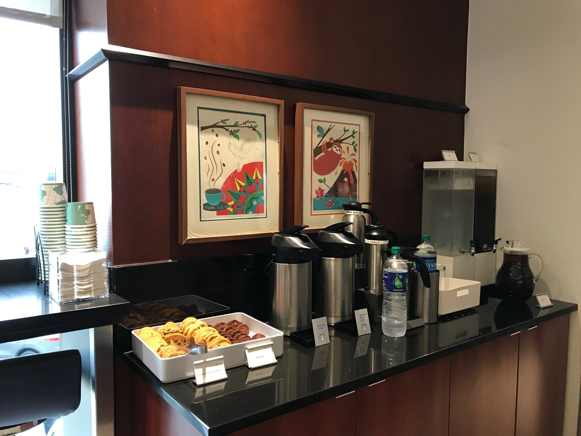 #2 of 5 images of Delta Air Lines Delta Sky Club (Gate D12) (Temporarily Closed)