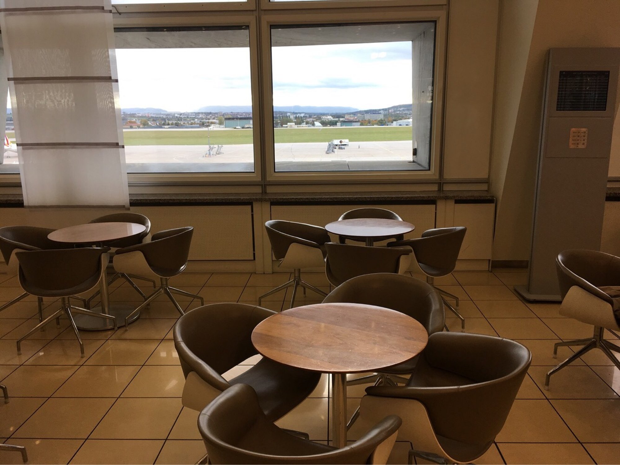 #5 of 5 images of Lufthansa Business Lounge (Temporarily Closed)