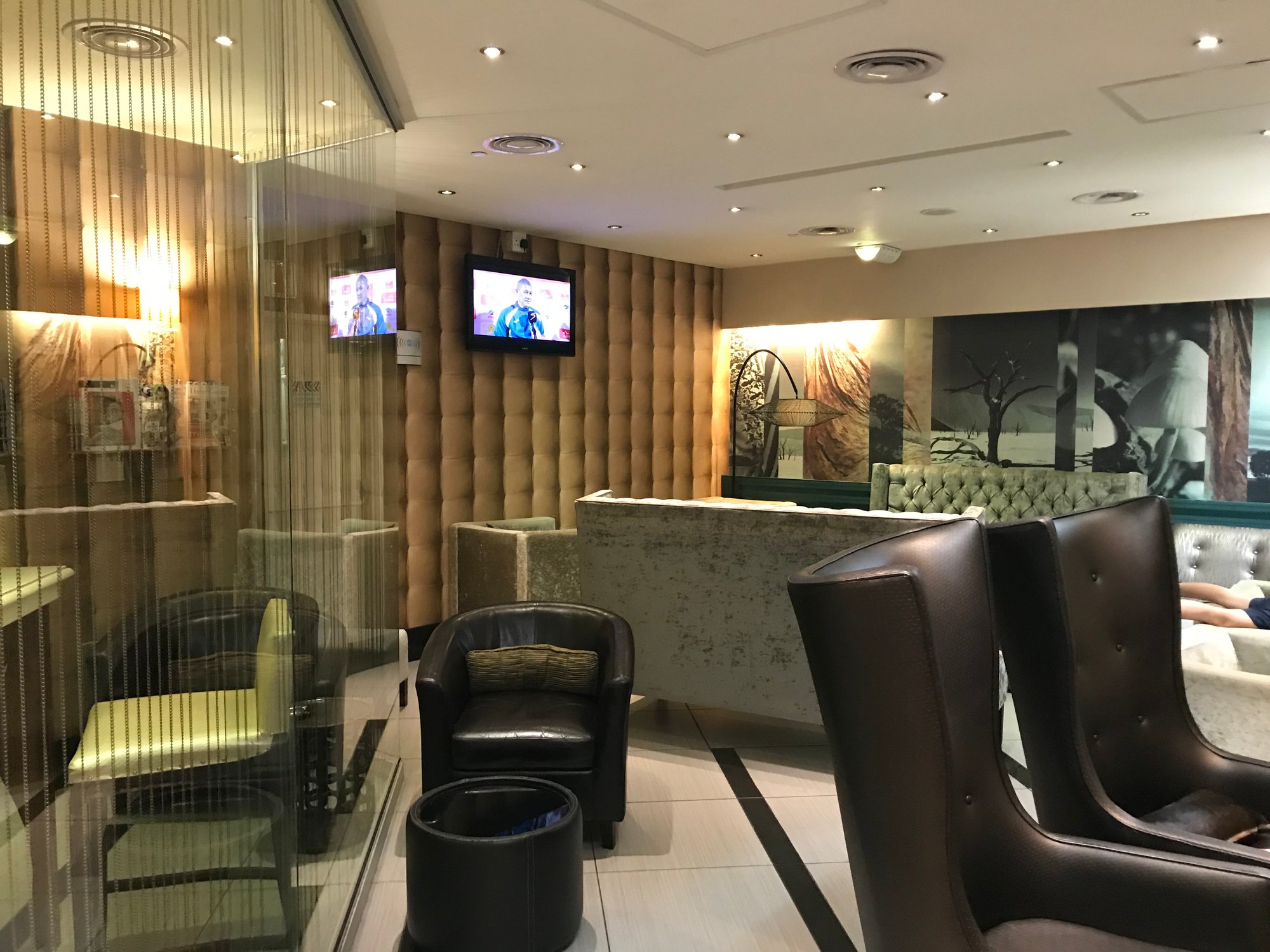 #3 of 5 images of Mashonzha Lounge (Temporarily Closed)